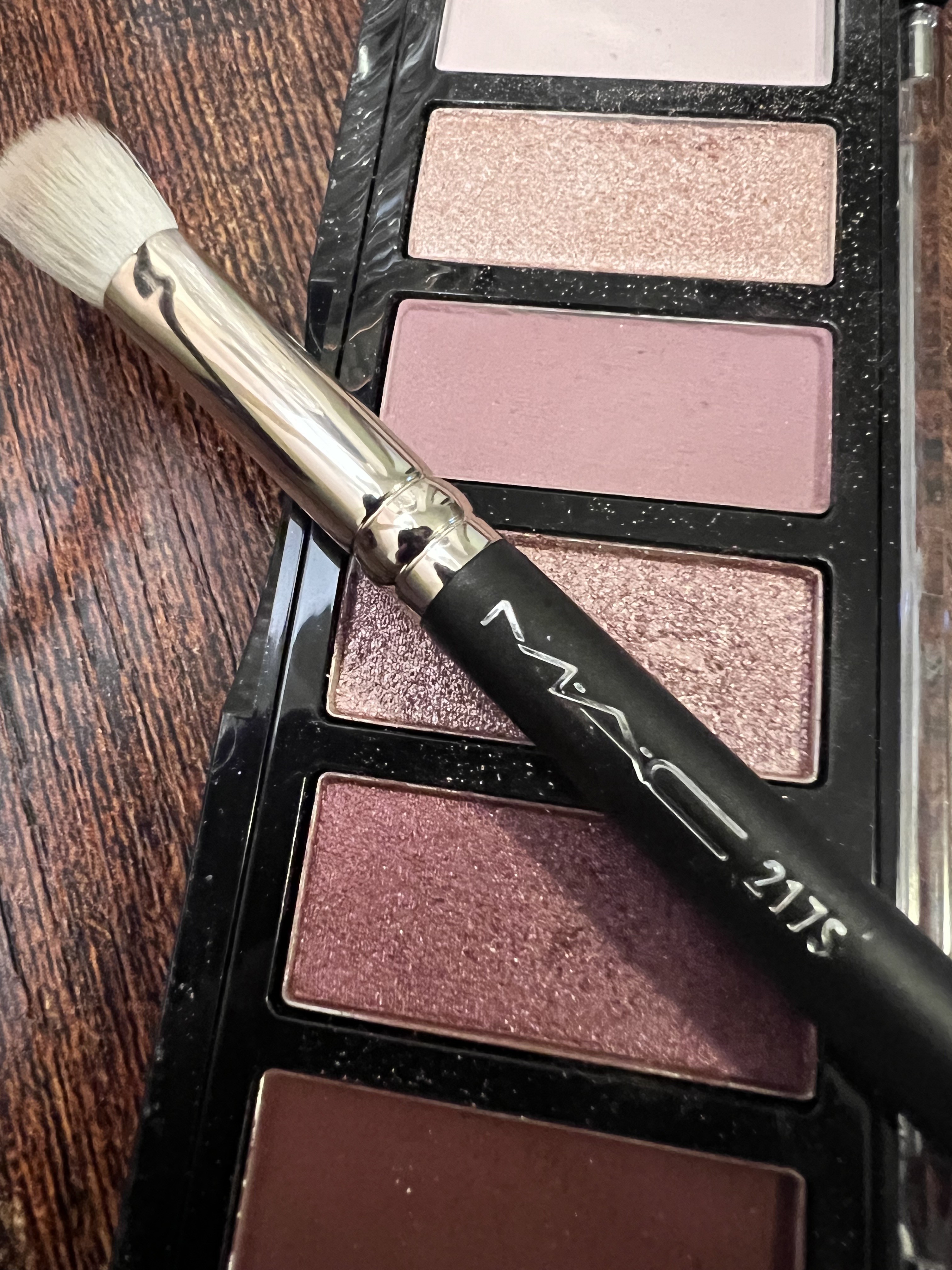 Customer carousel item 7.