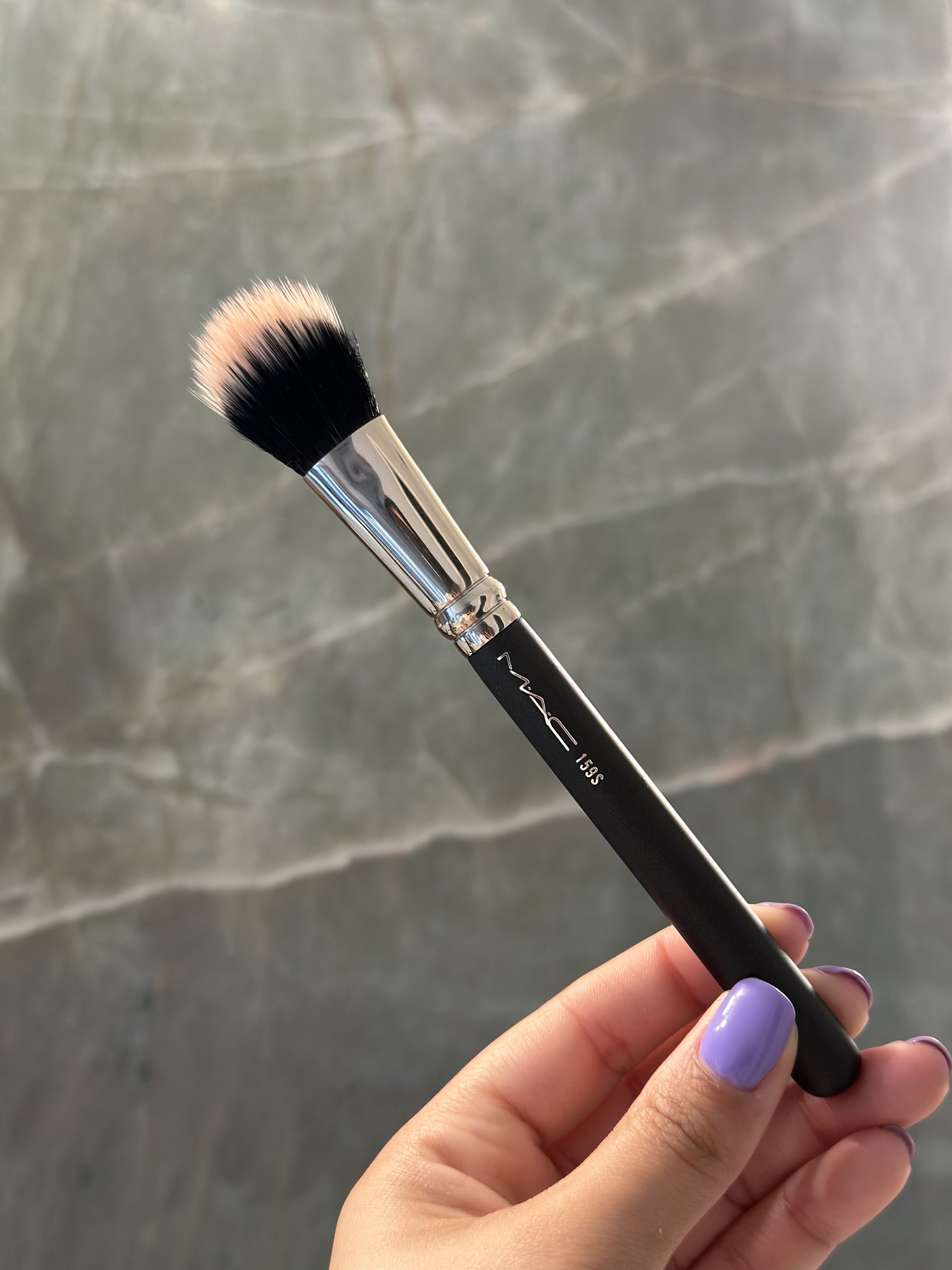 Blush brush