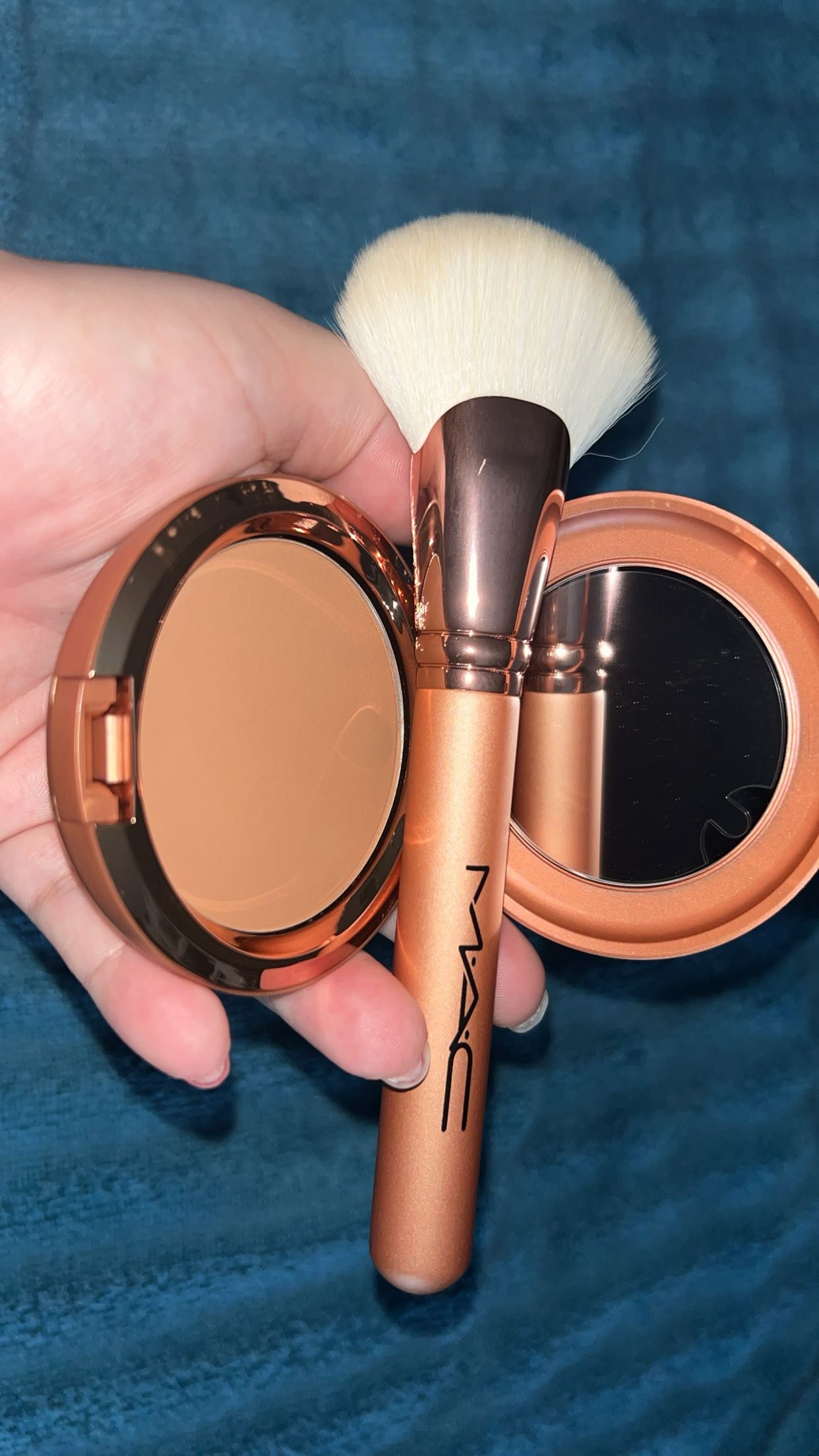 Customer carousel item 3.