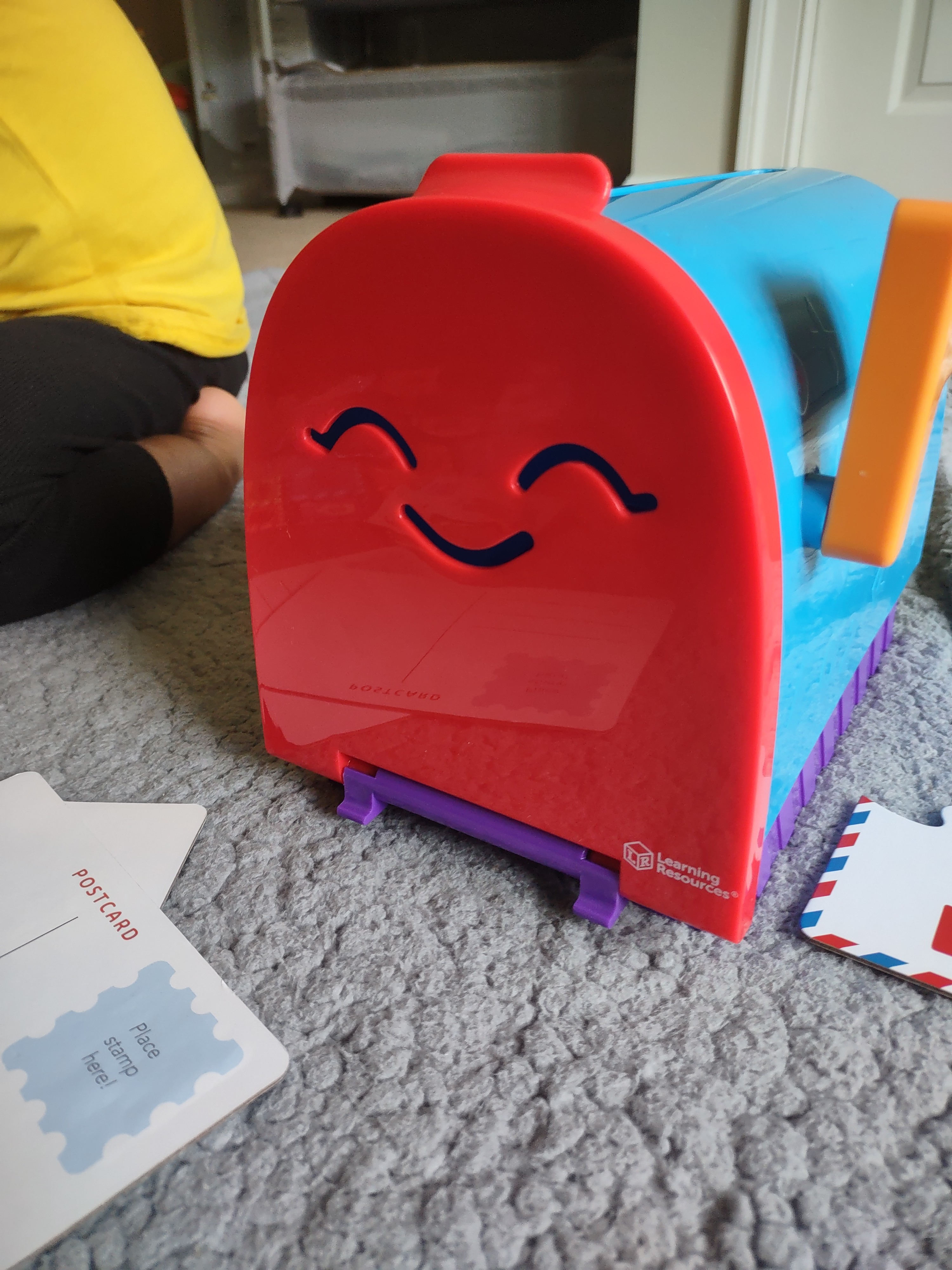 Cute, smiling mailbox!