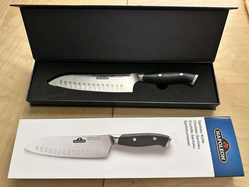 Knife in its box
