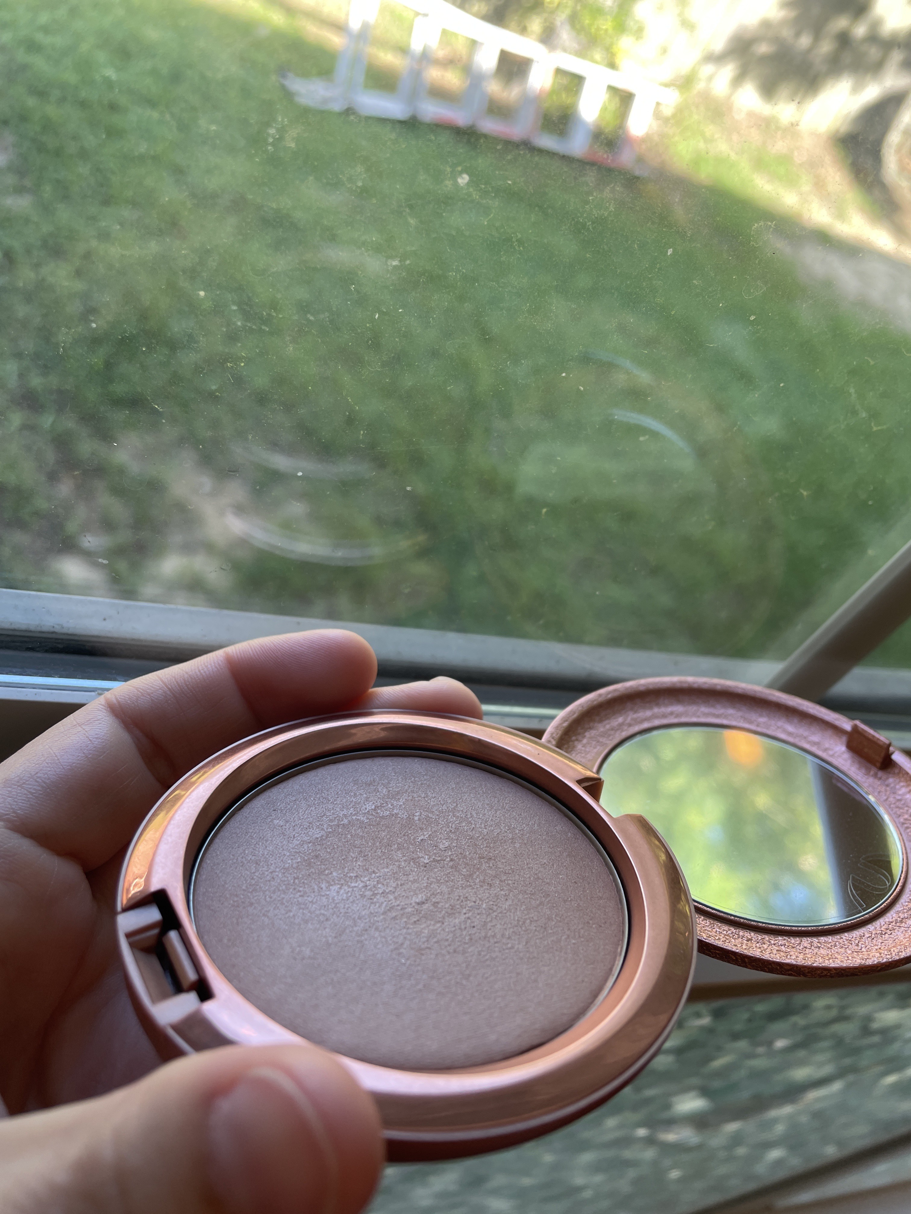 Customer carousel item 4.