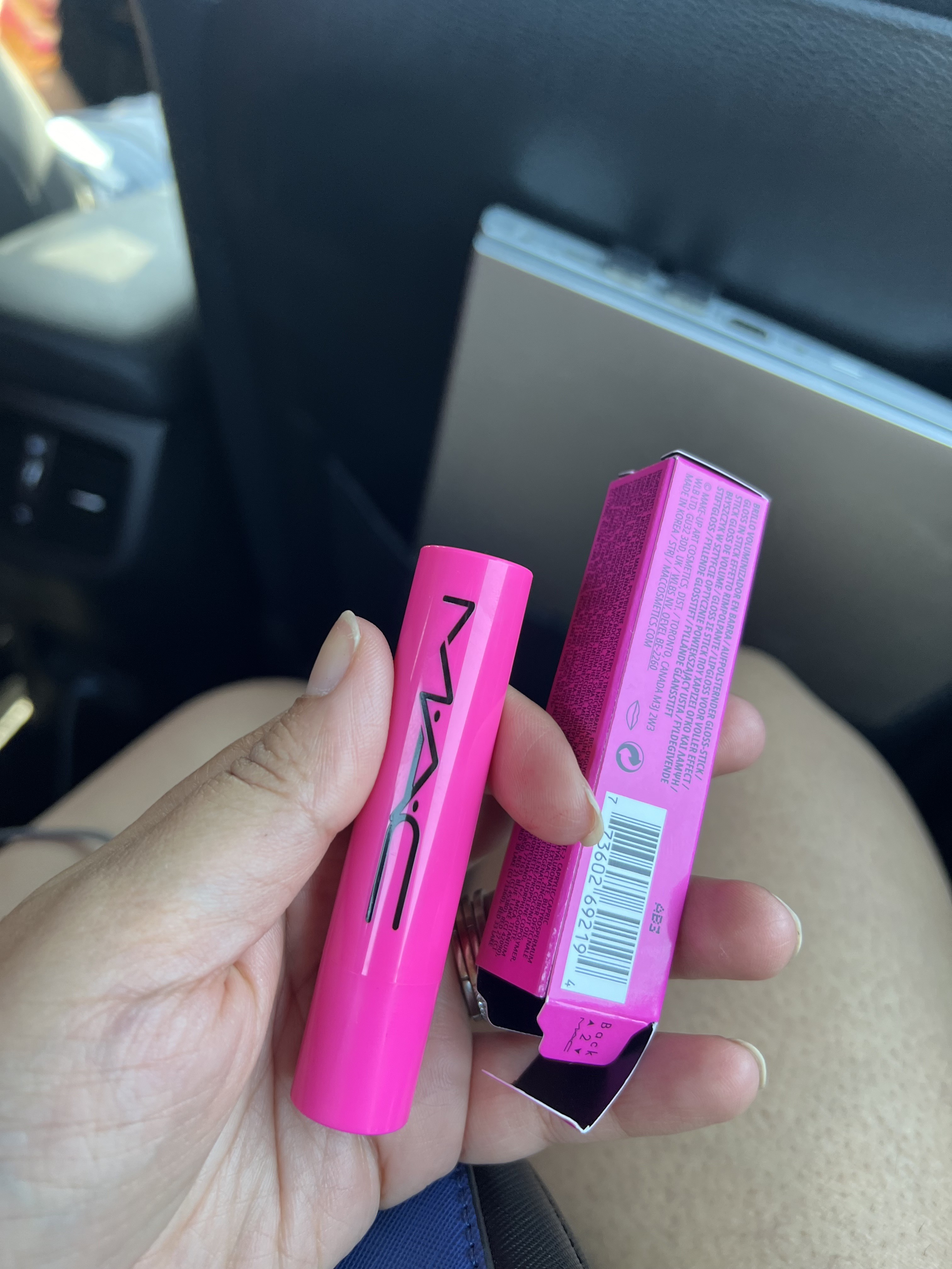 Customer carousel item 4.