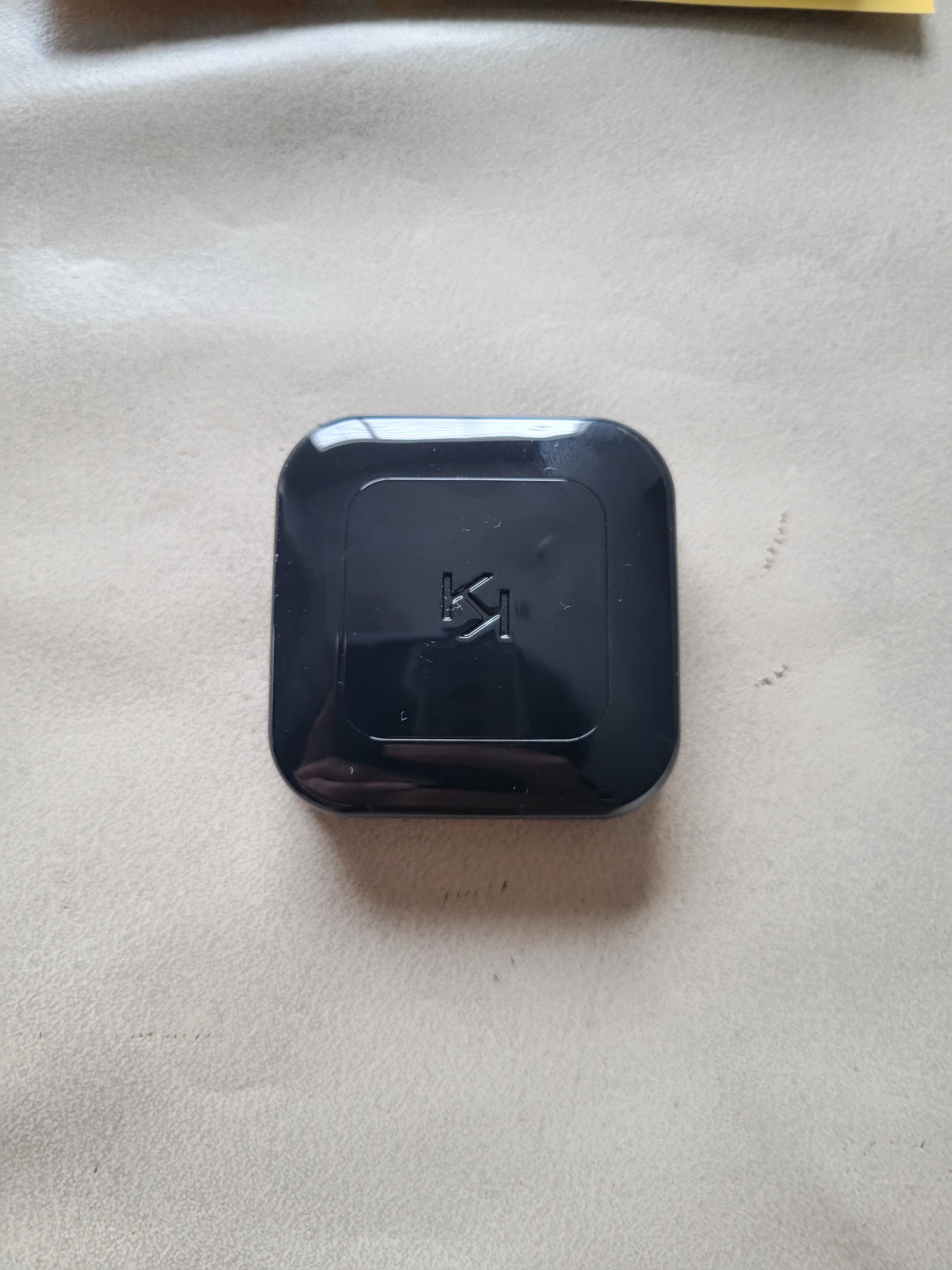 Customer carousel item 6.