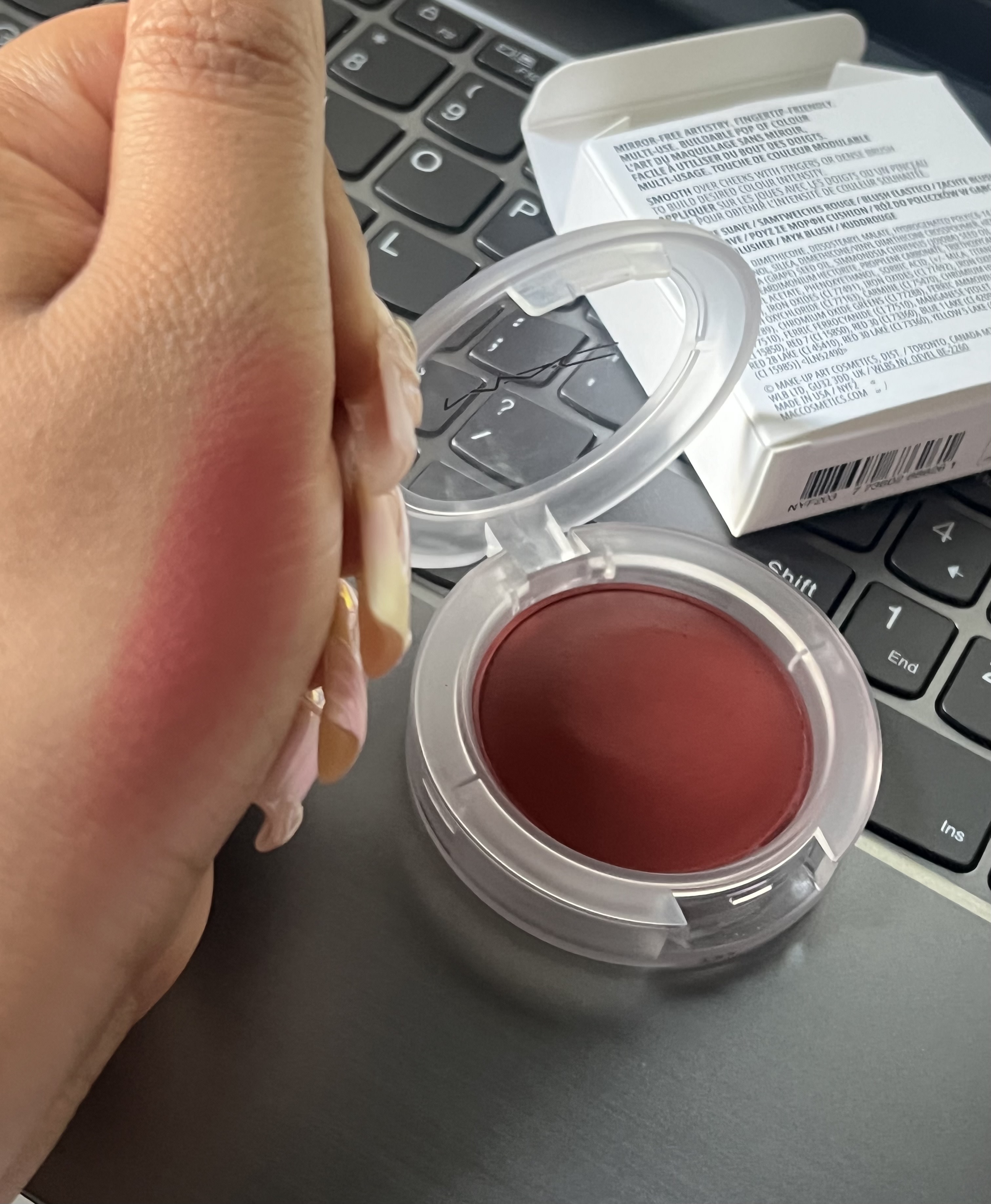 Customer carousel item 11.