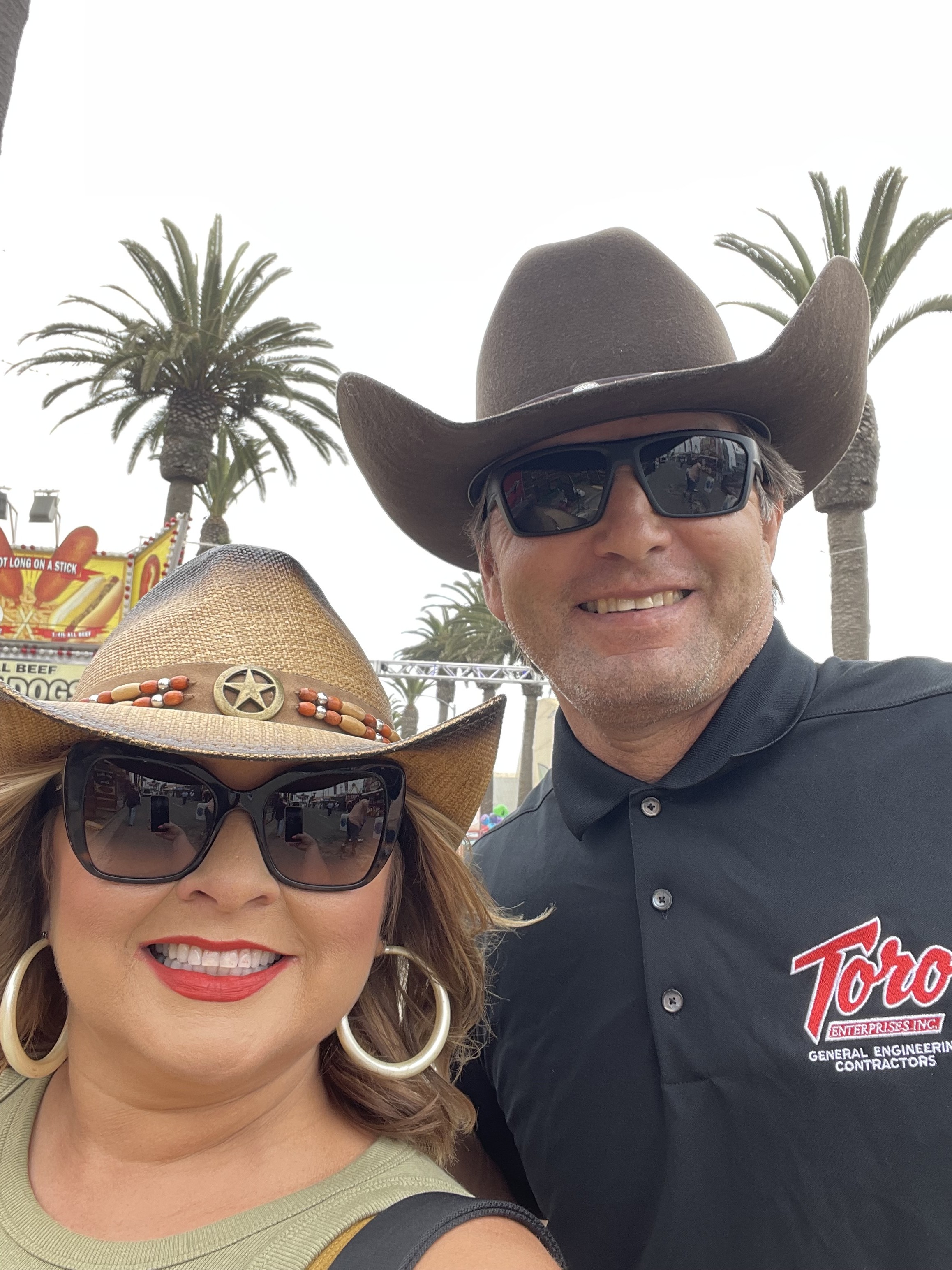 Customer carousel item 6.