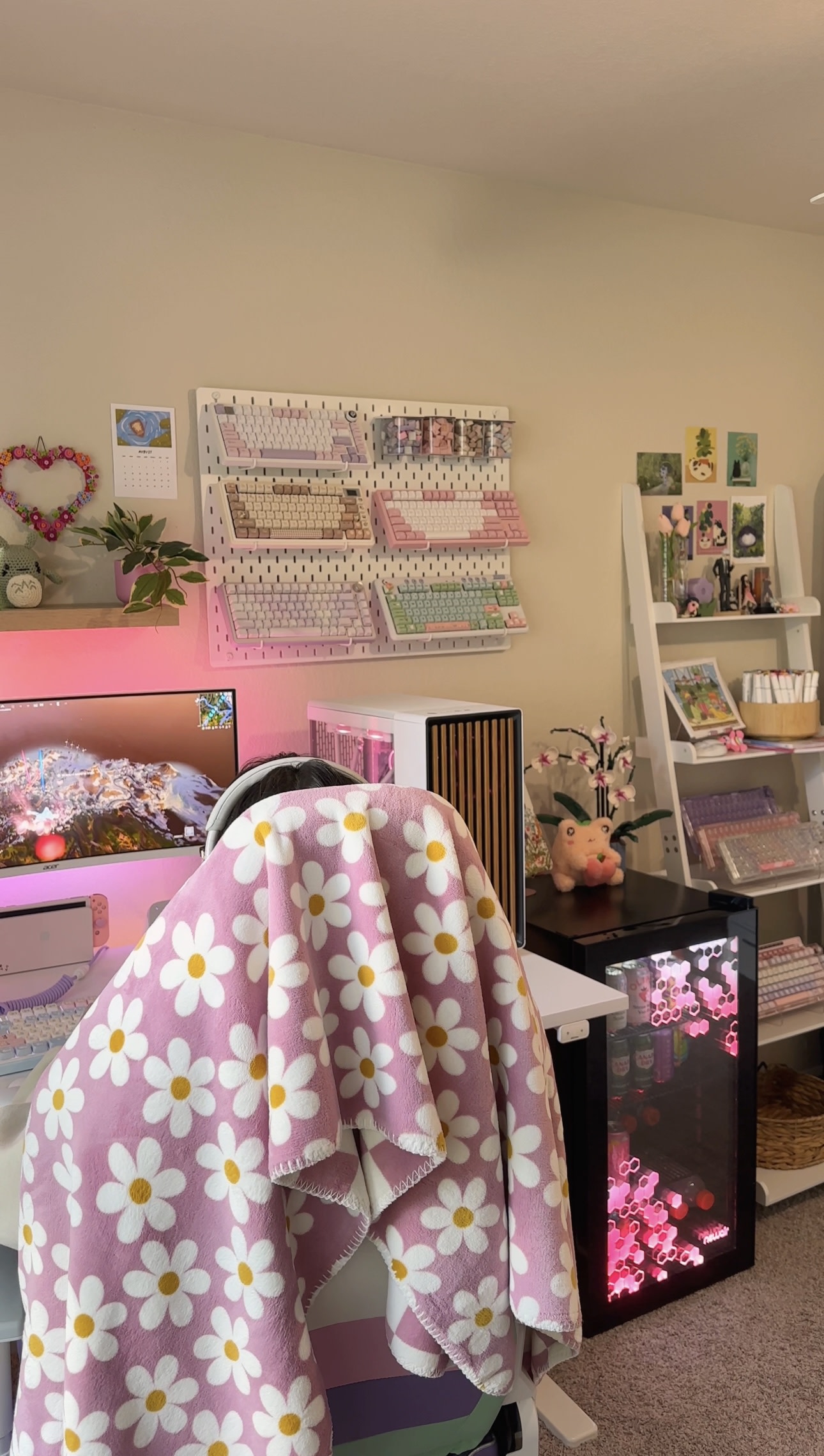 Customer carousel item 4.