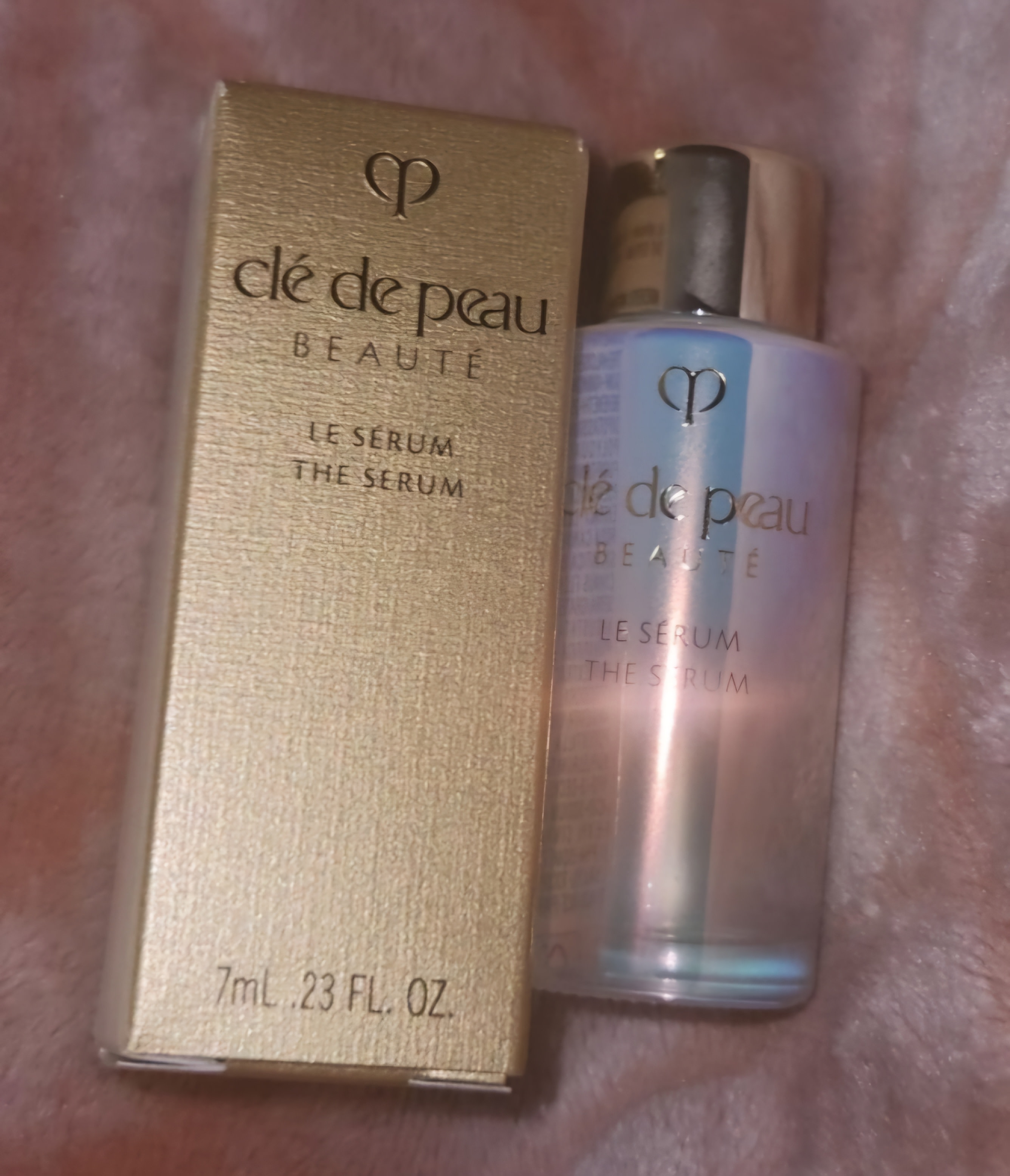 Clé de Peau Beauté The Serum, 50 ml - Macy's