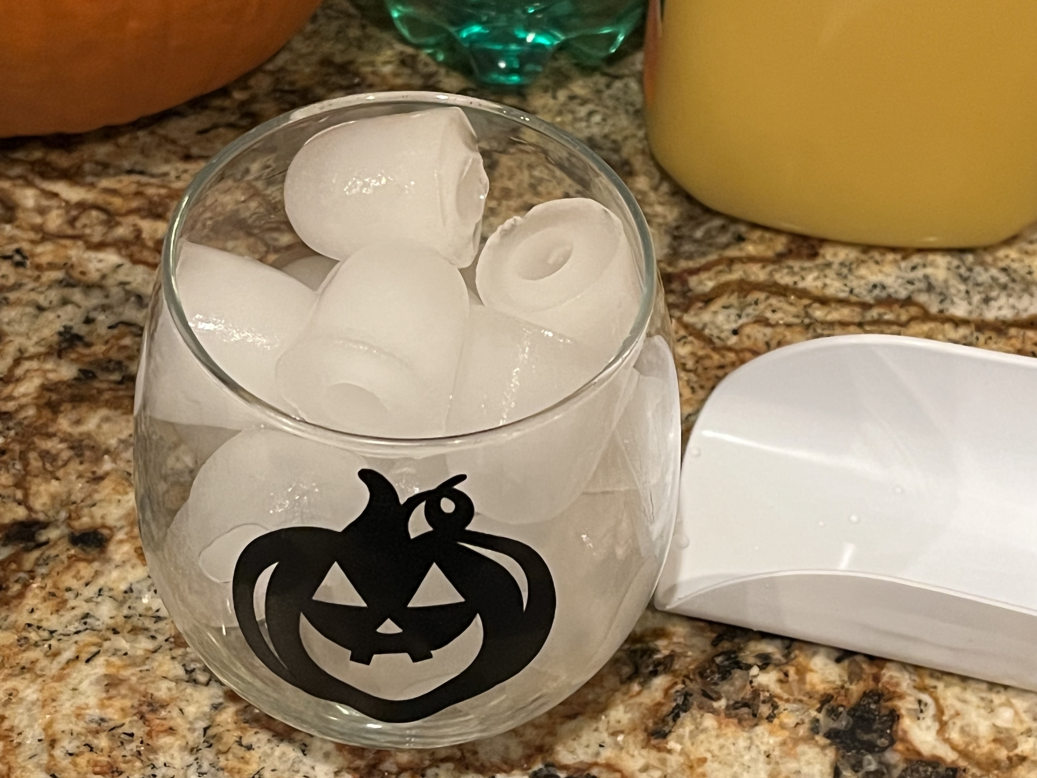 This is the large size bullet ice!