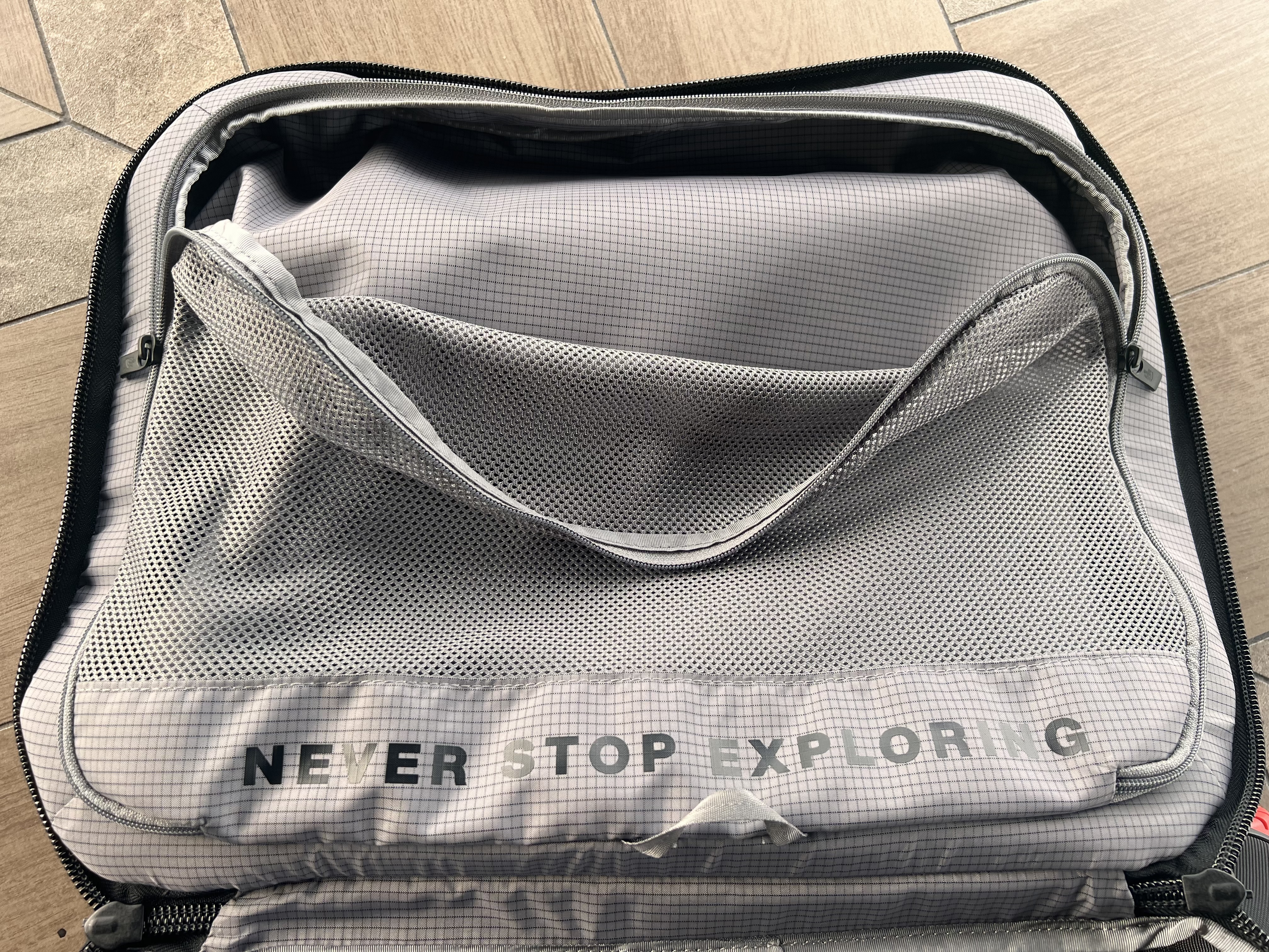 Pocket on inside lid