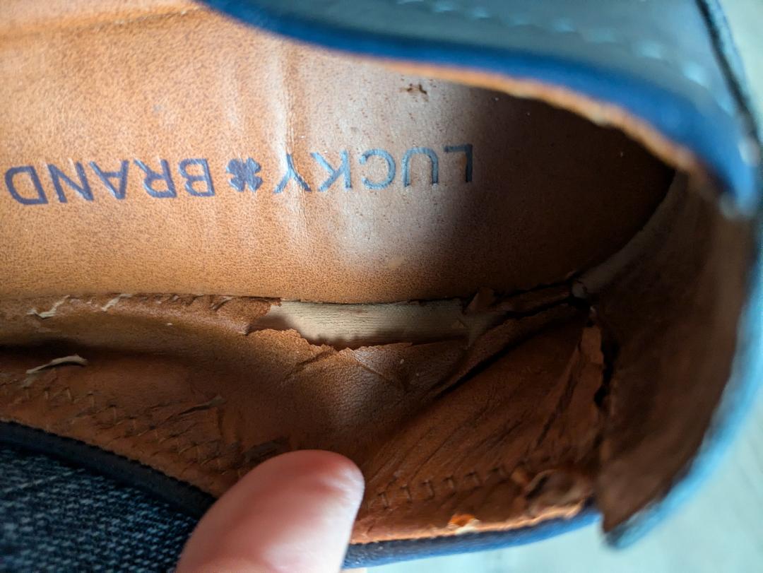 Customer carousel item 6.