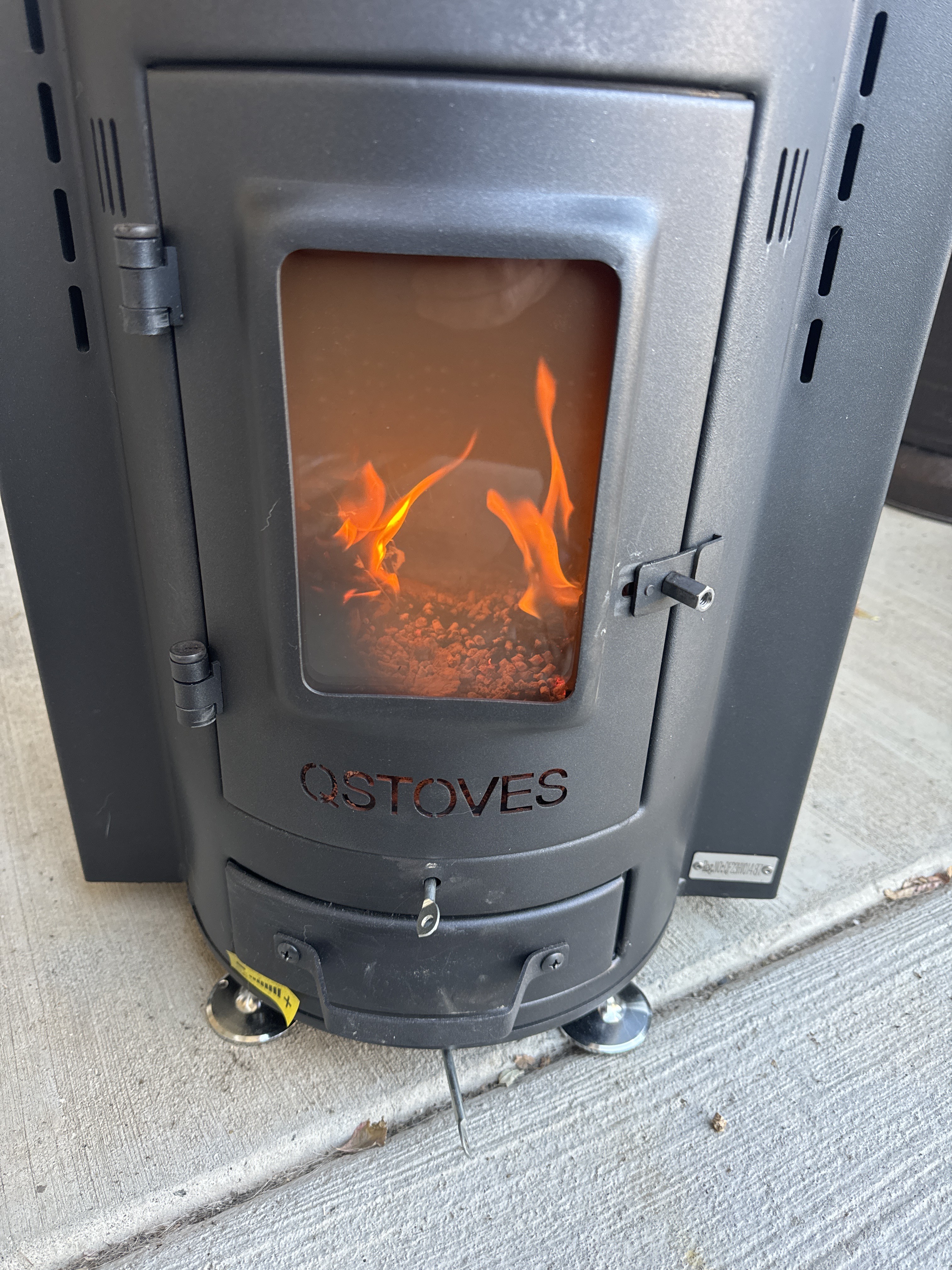 Compare with the first picture in the ad