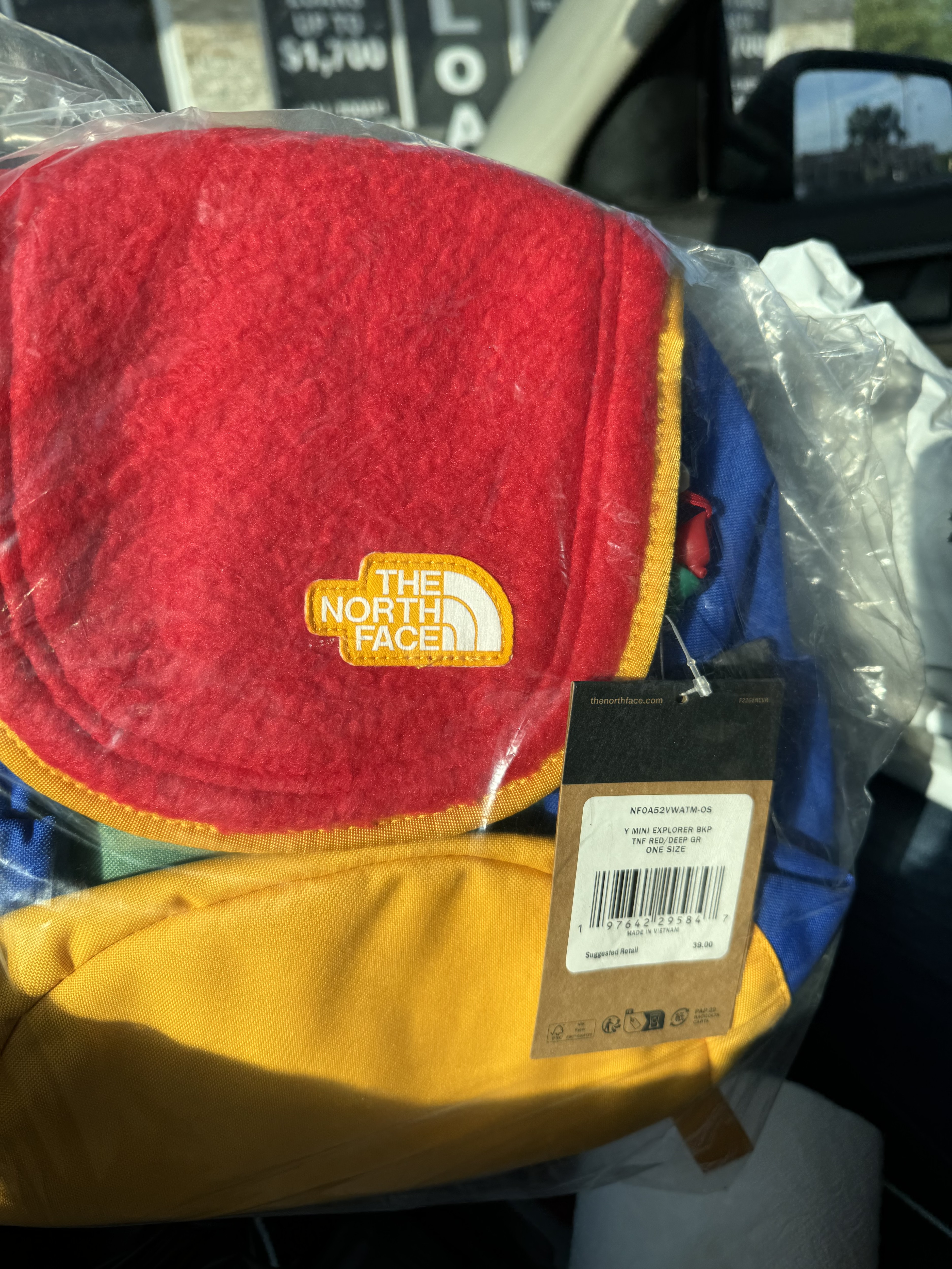 Customer carousel item 7.