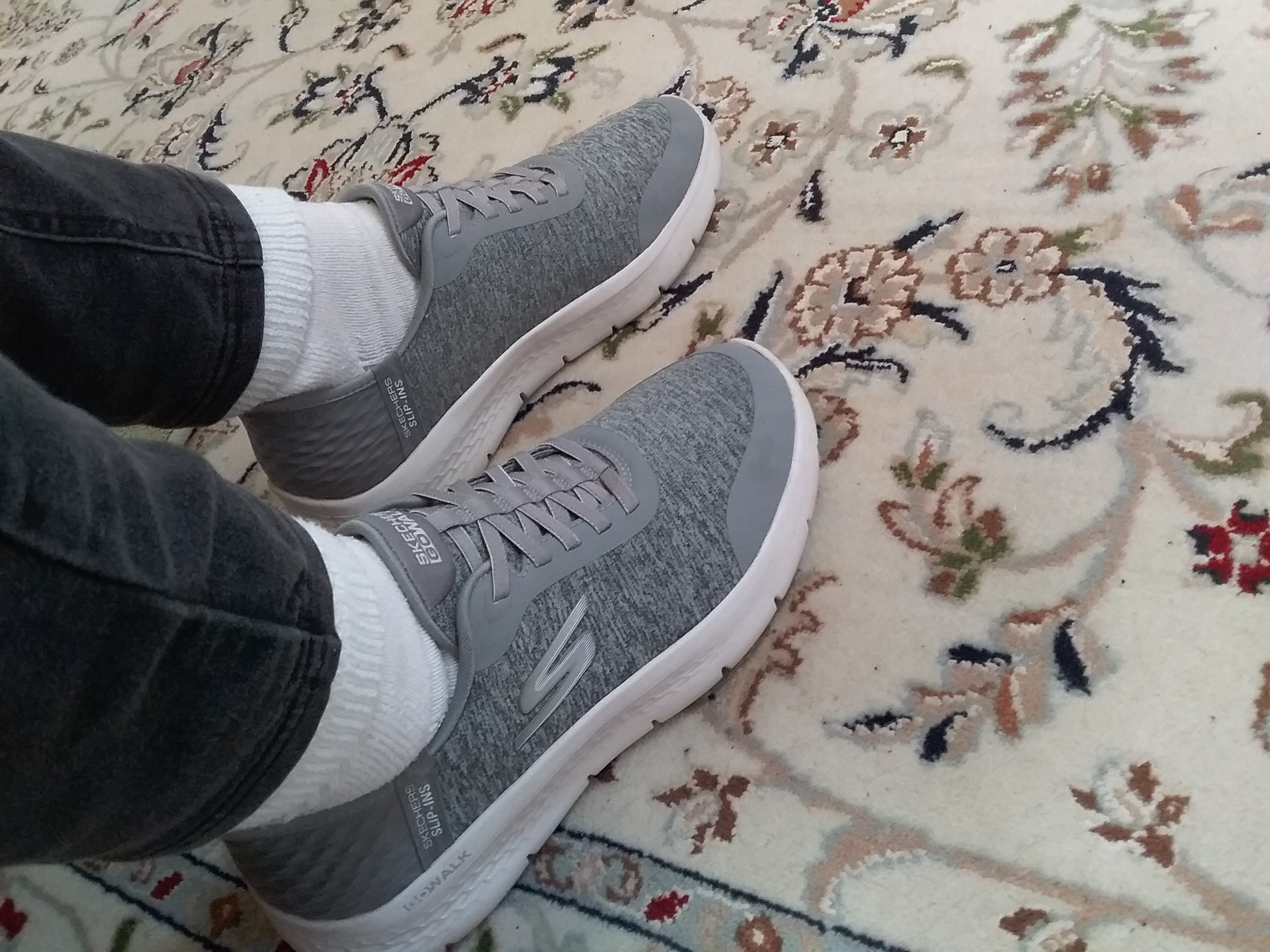 I'm a 75yr old conservative woman who prefers the light gray for verstility