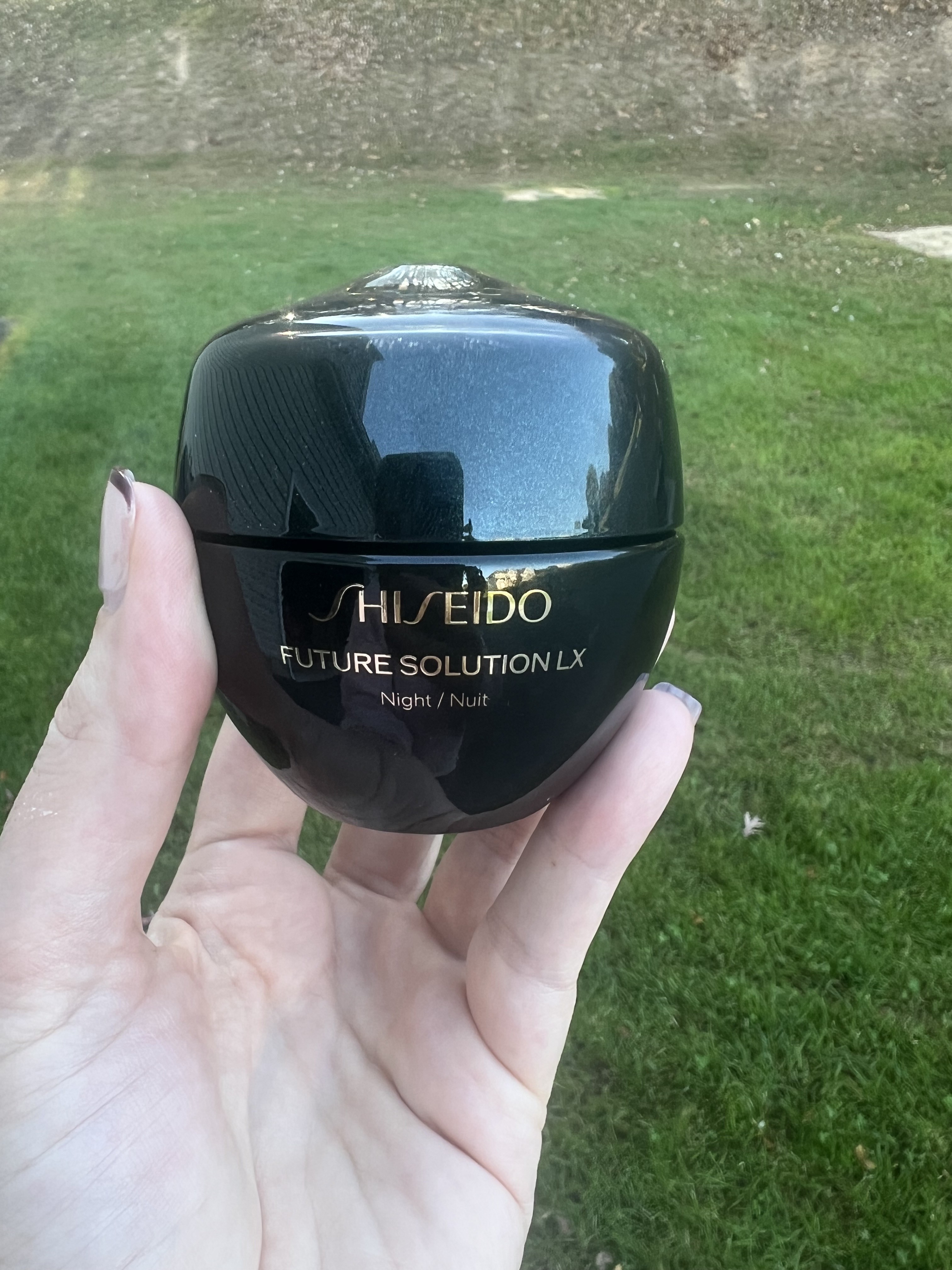 Customer carousel item 12.