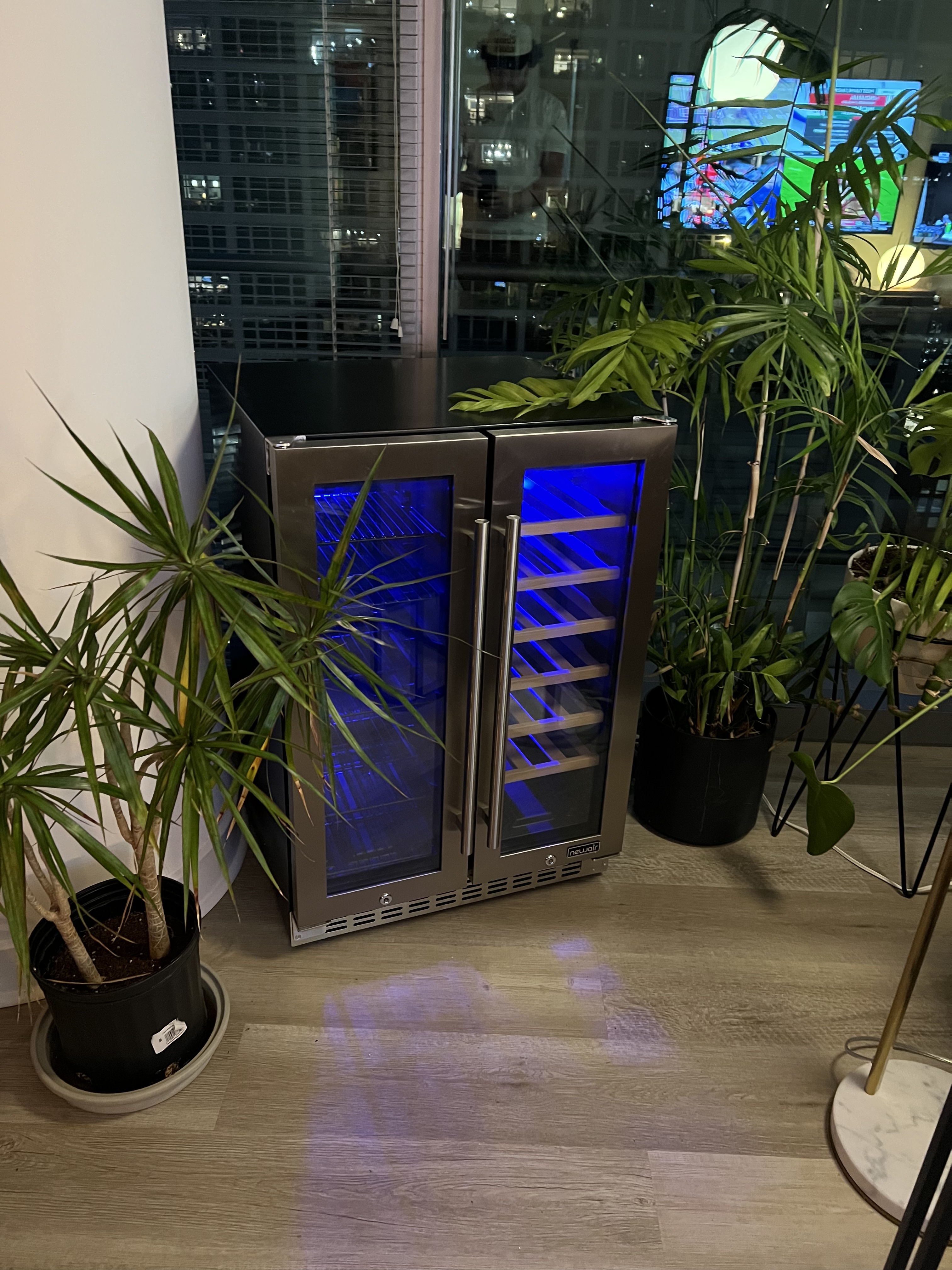 That blue light makes it even more beautiful.