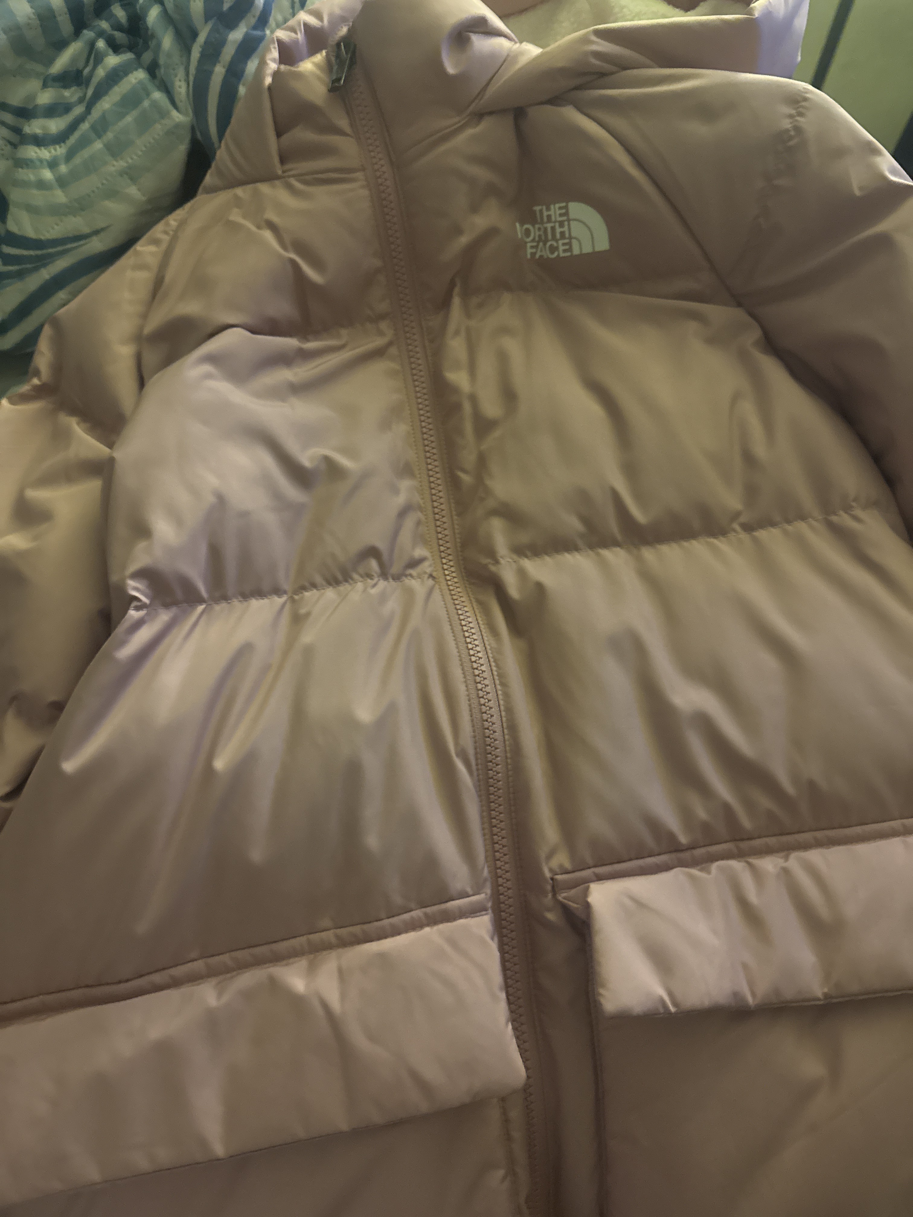 I recommend this coat all girl trying to wins