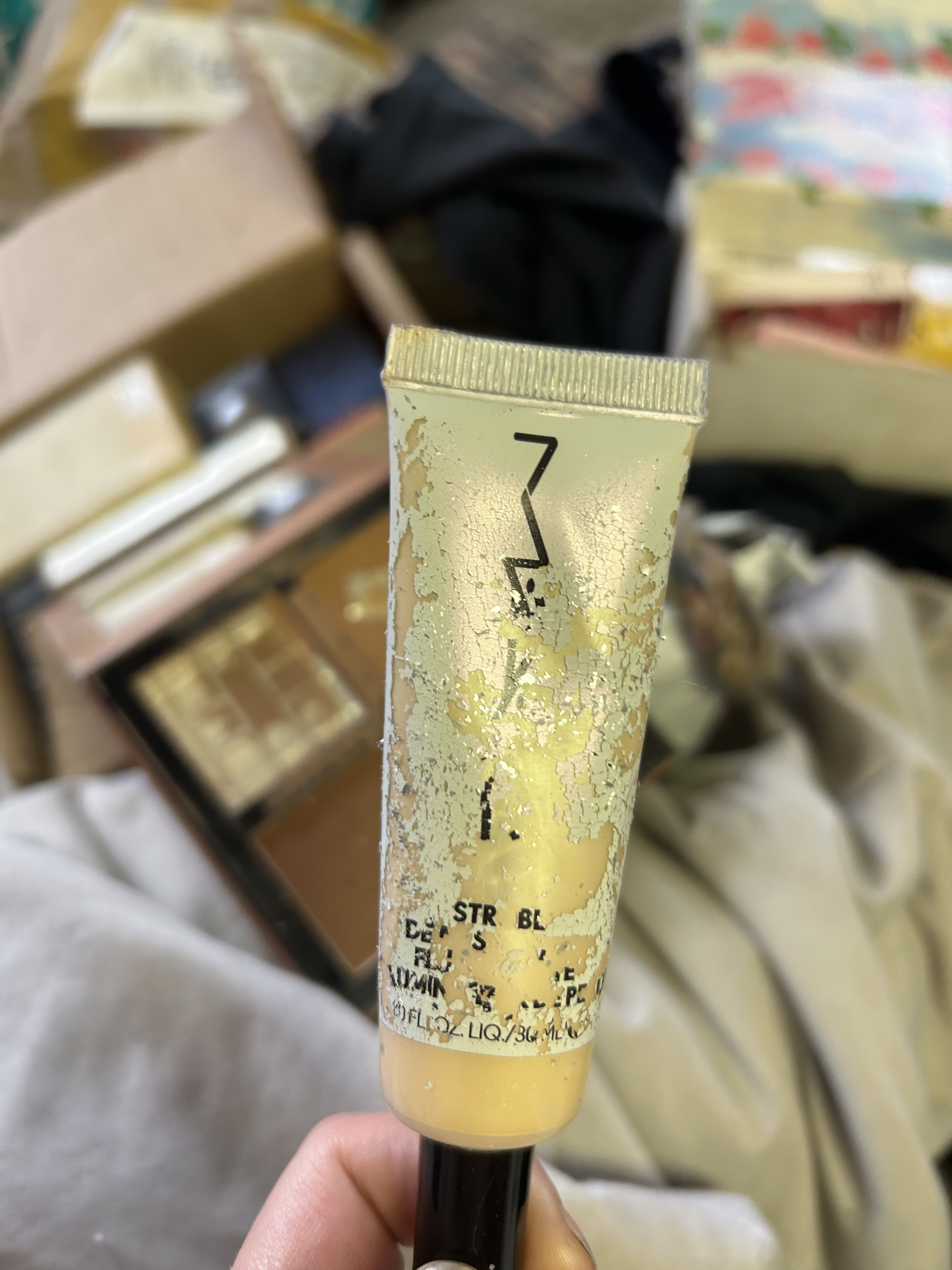 Customer carousel item 6.