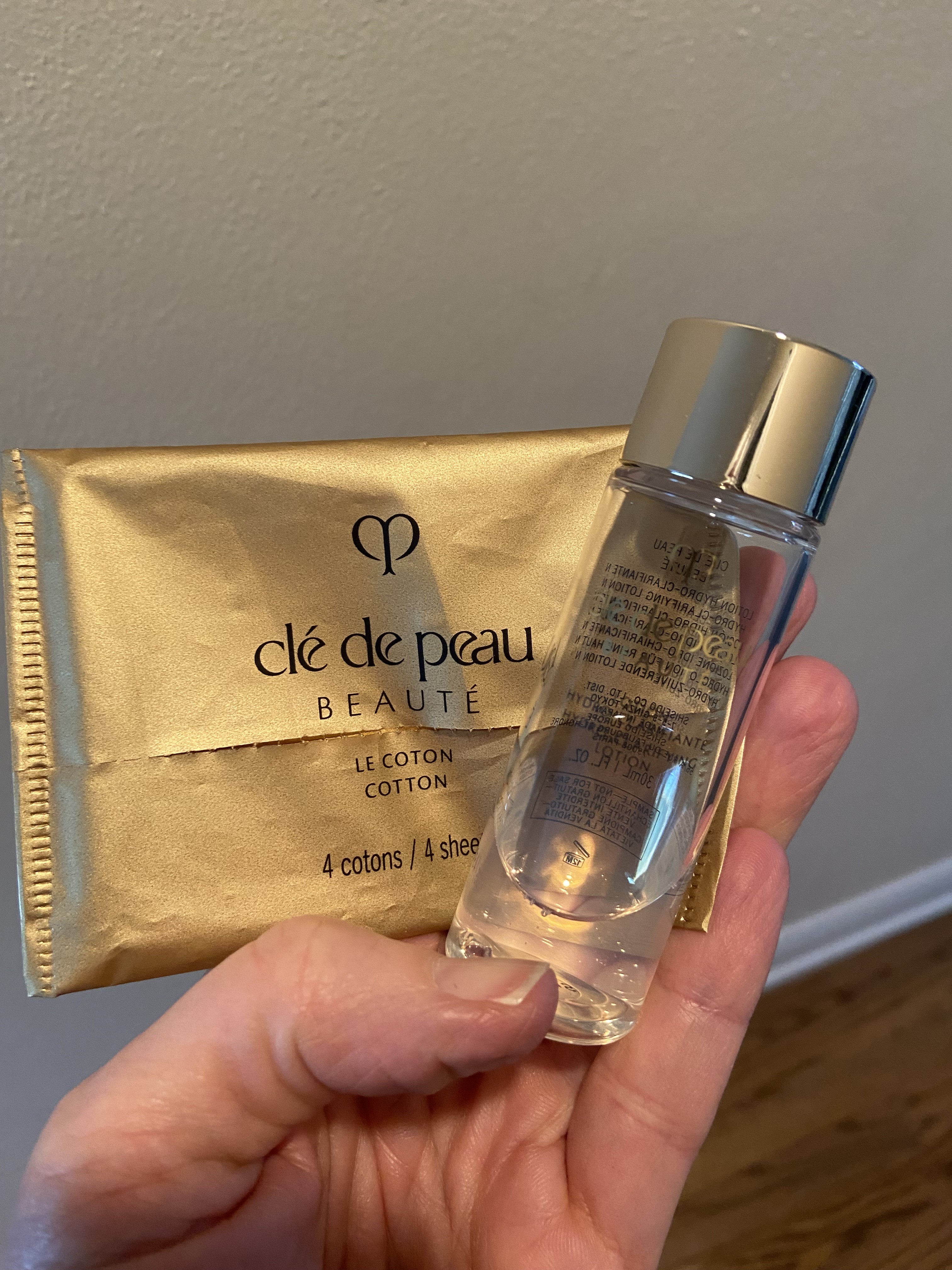 Customer carousel item 6.