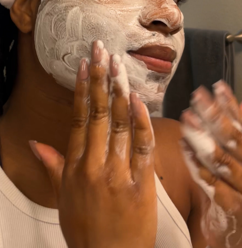 Soft and foamy while cleansing