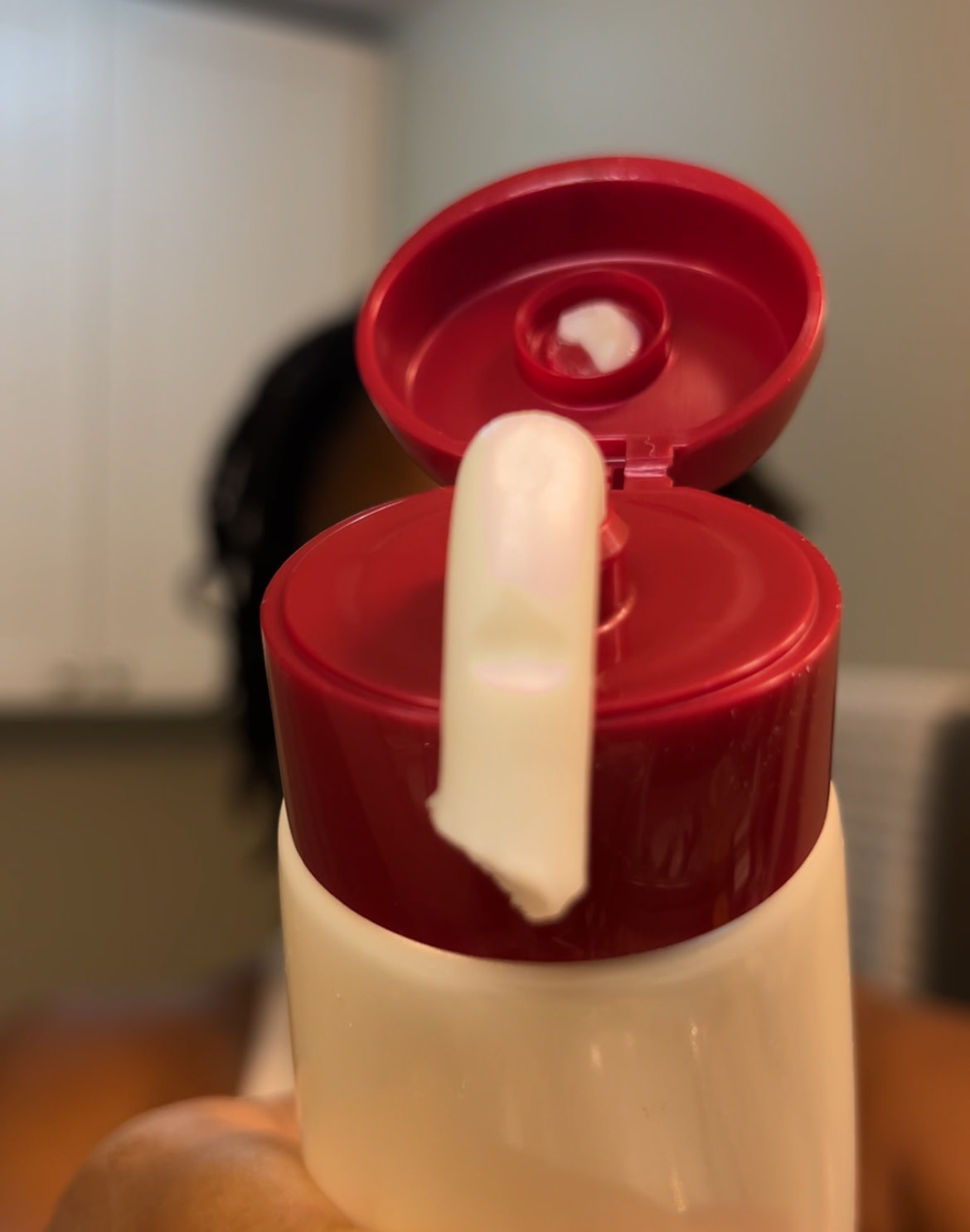 Cleanser turns from cream to foam during use