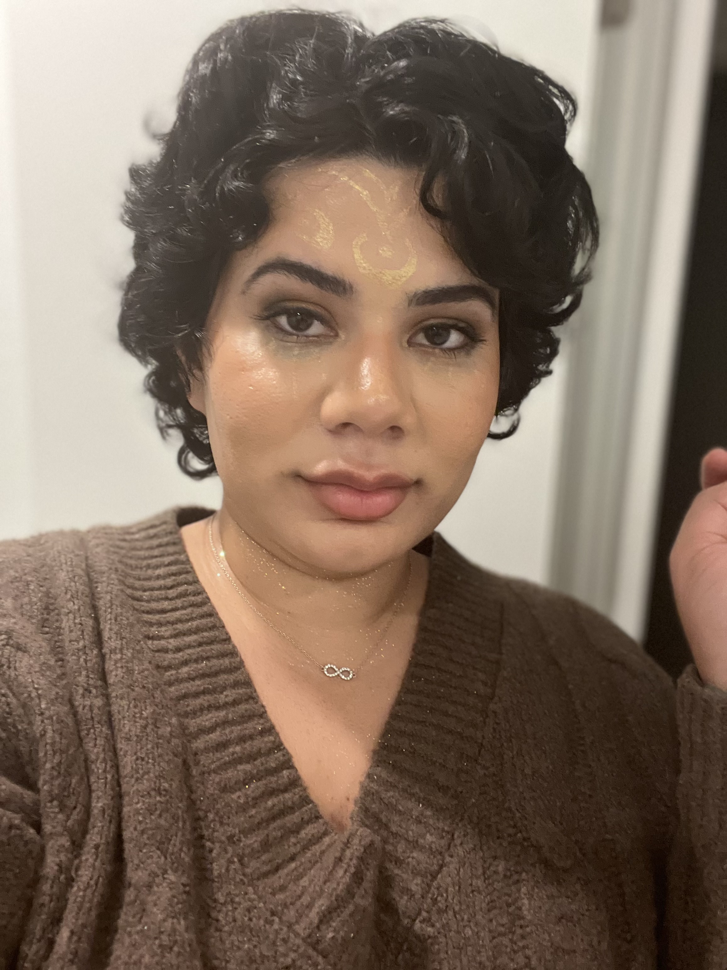 Customer carousel item 17.