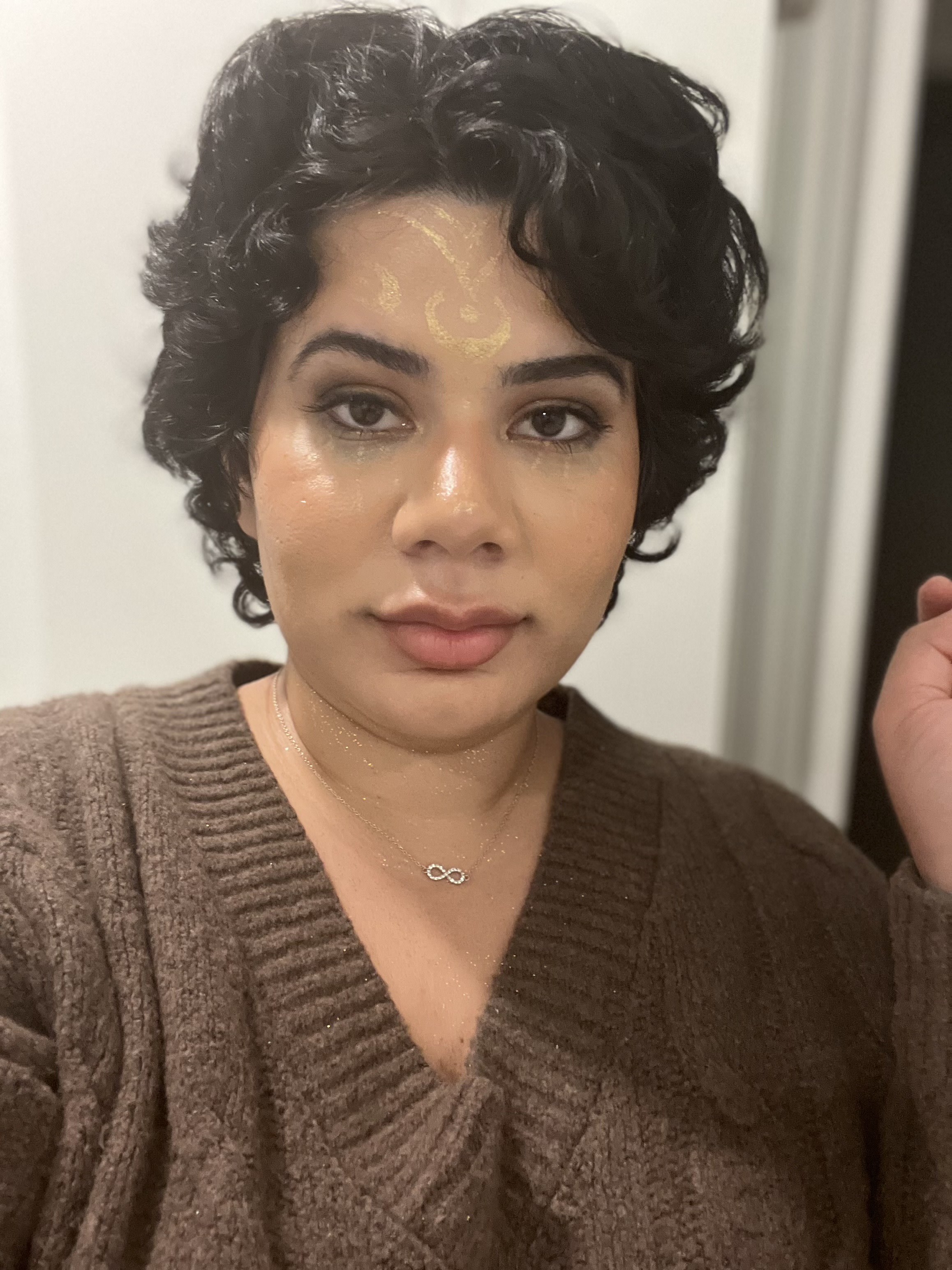 Customer carousel item 12.