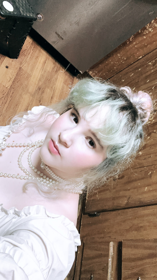 Customer carousel item 4.