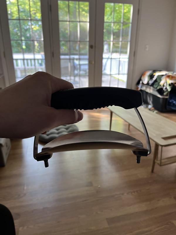 SEE?  THE HANDLE RIGHT THERE! HOW HARD IS THIS?