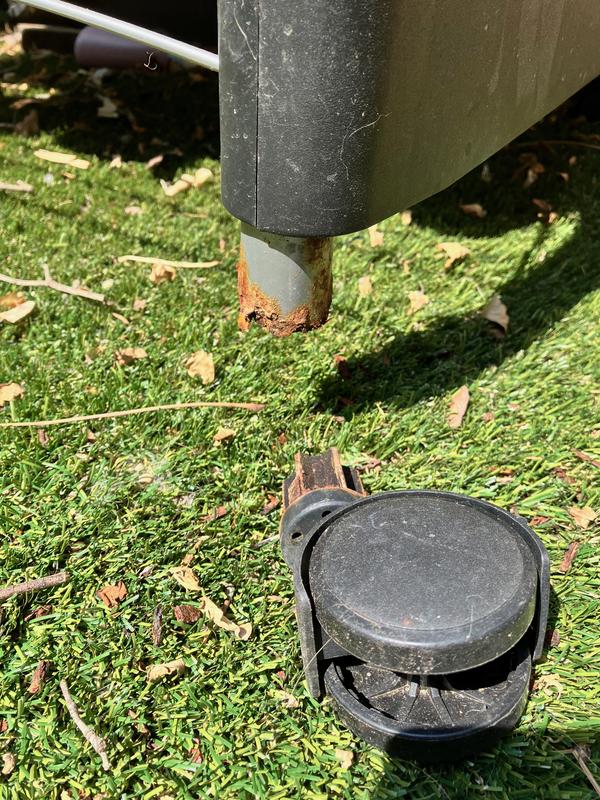 Rusted frame.  I guess painted steel instead of aluminum or stainless.