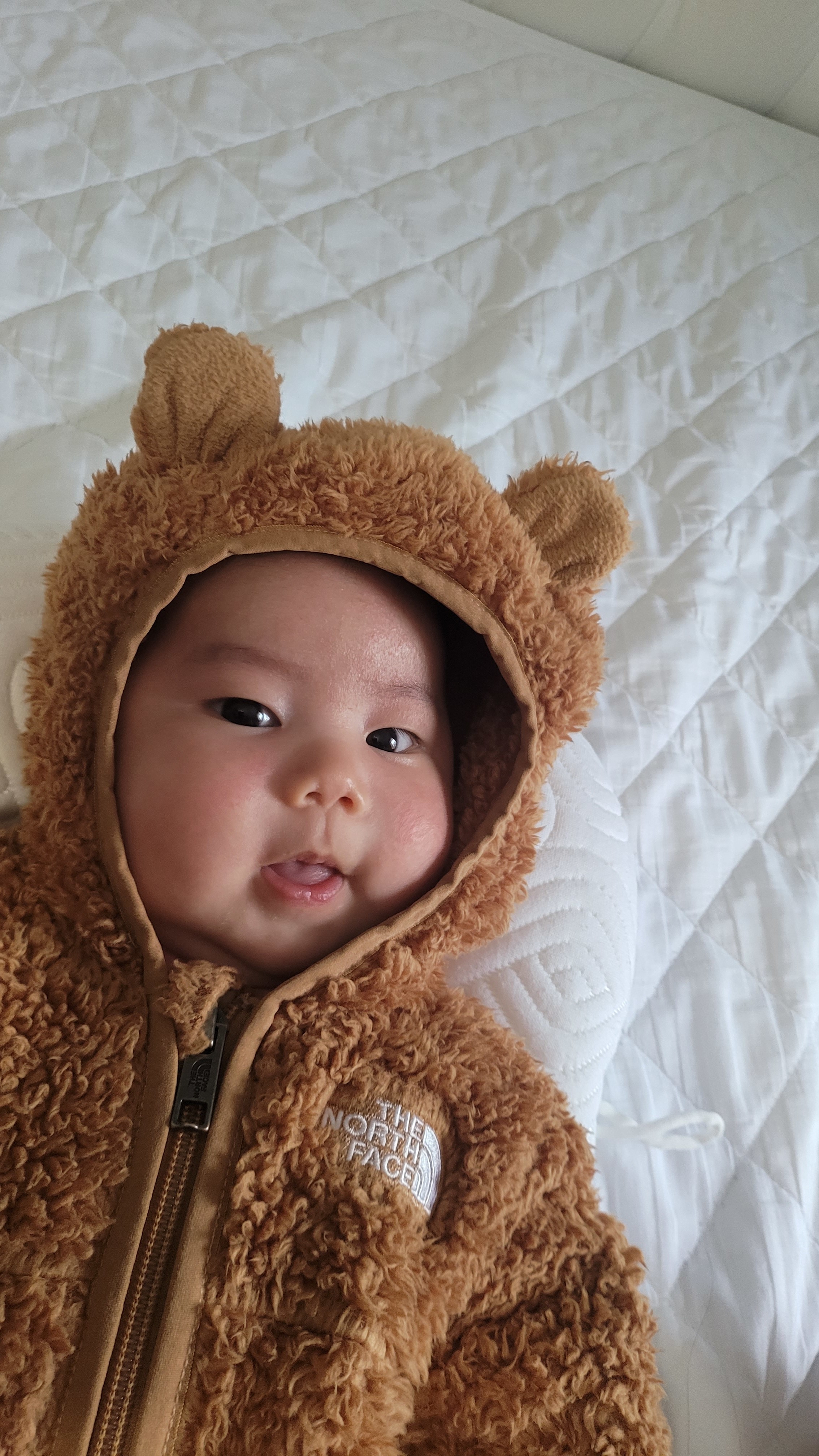 My baby looks so adorable in this. Moreover the one piece keeps him warm