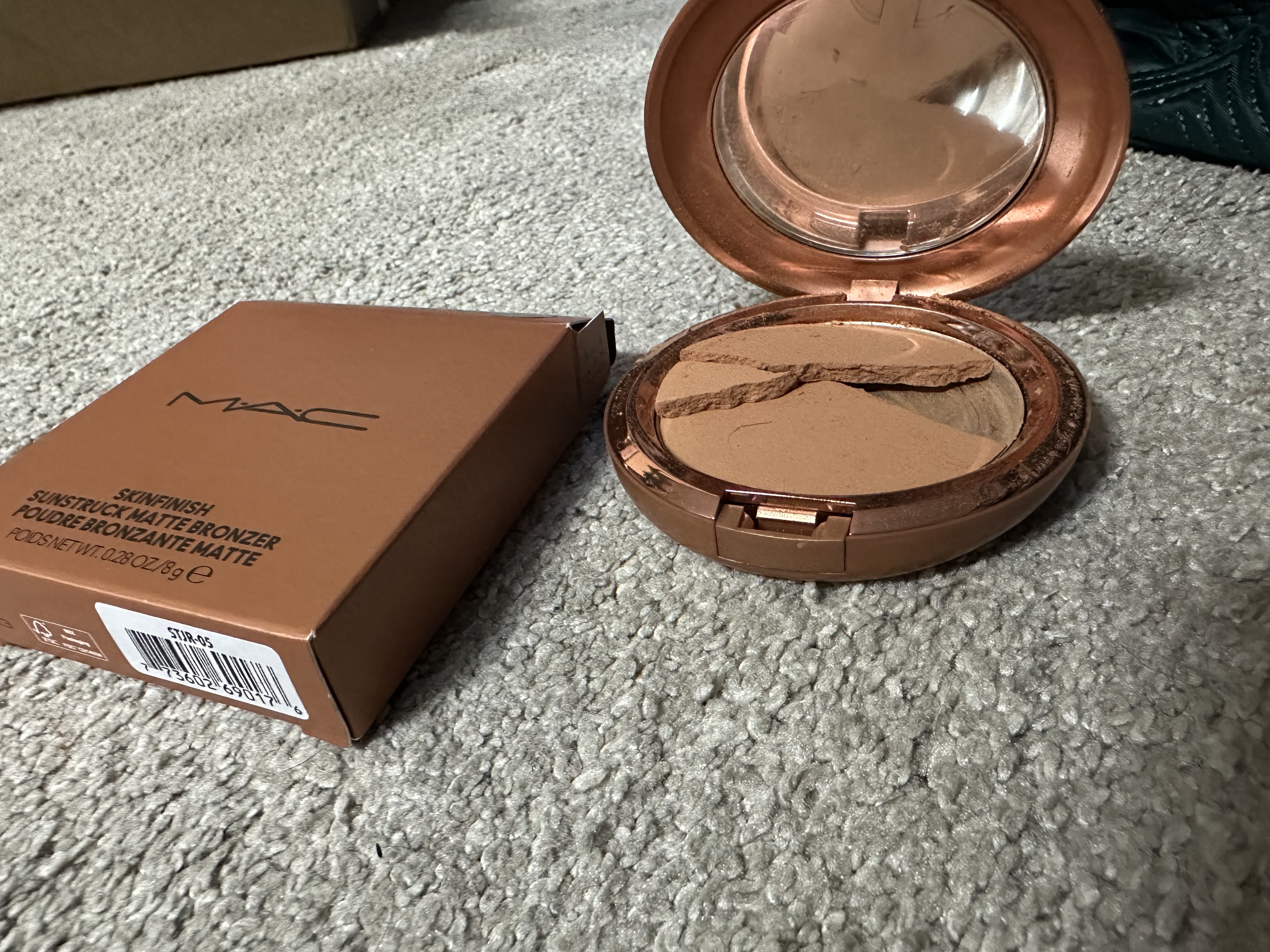 Customer carousel item 6.