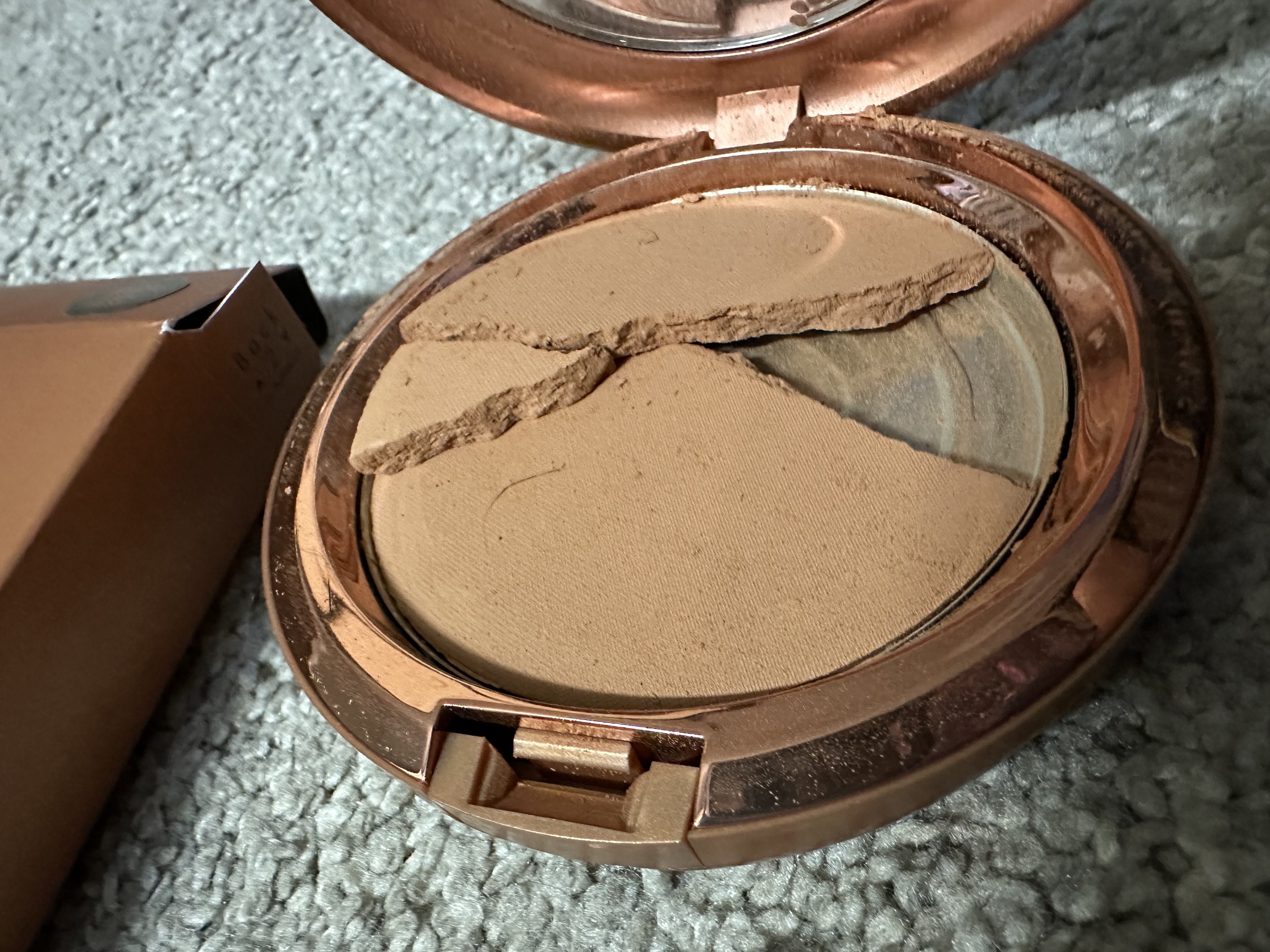 Customer carousel item 3.