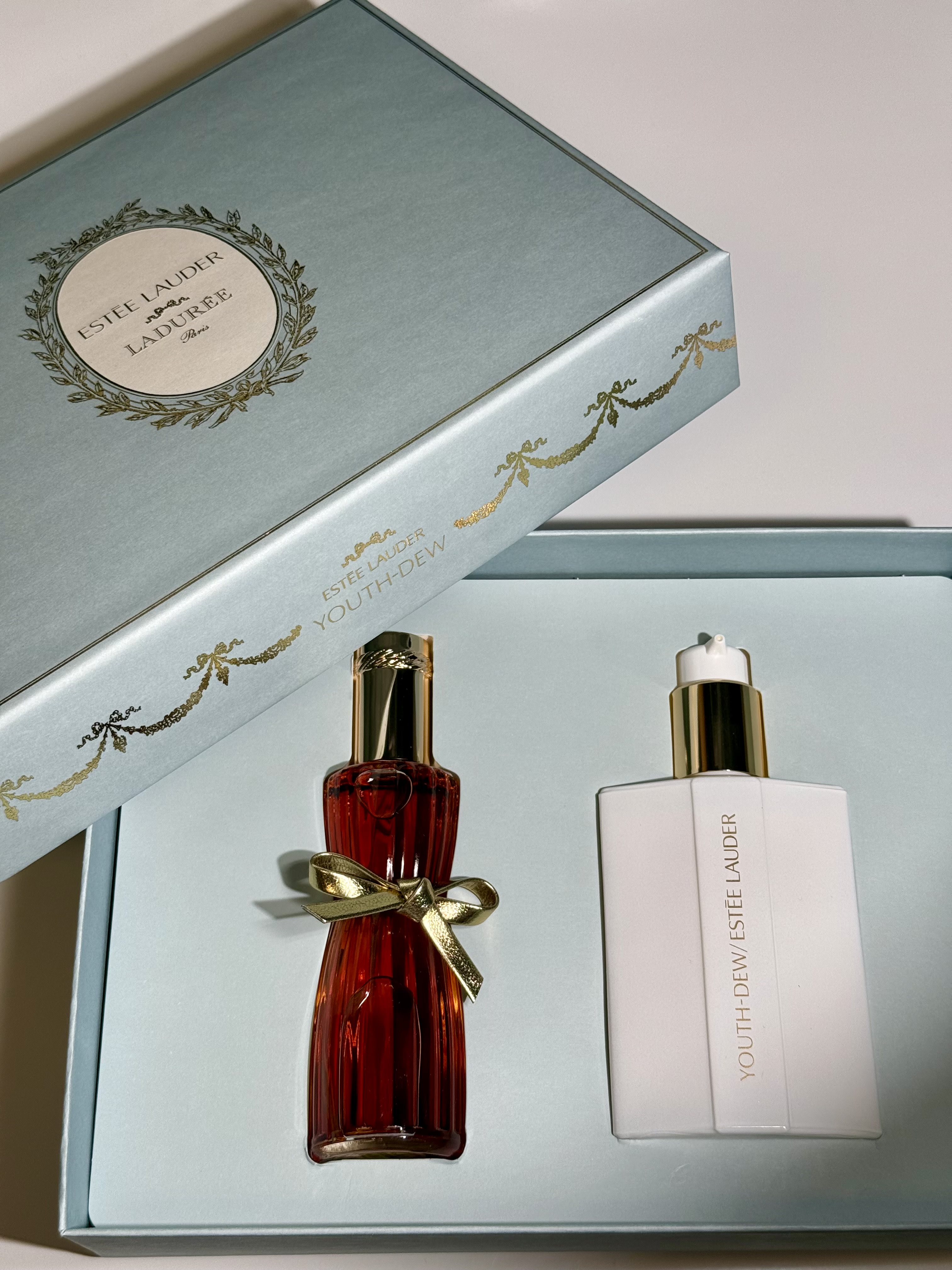 Customer carousel item 11.