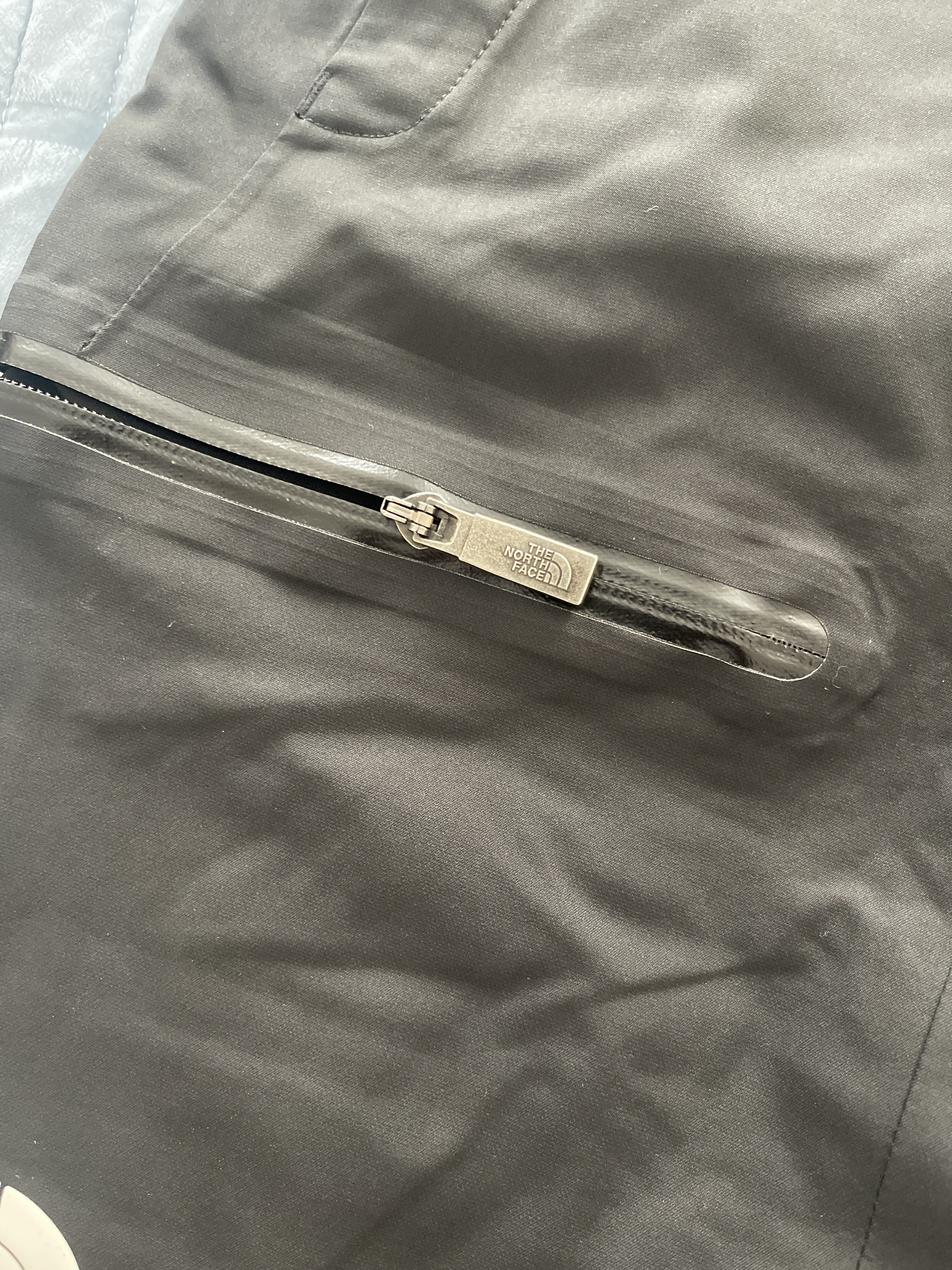 Pocket zipper lining material not fan of.
