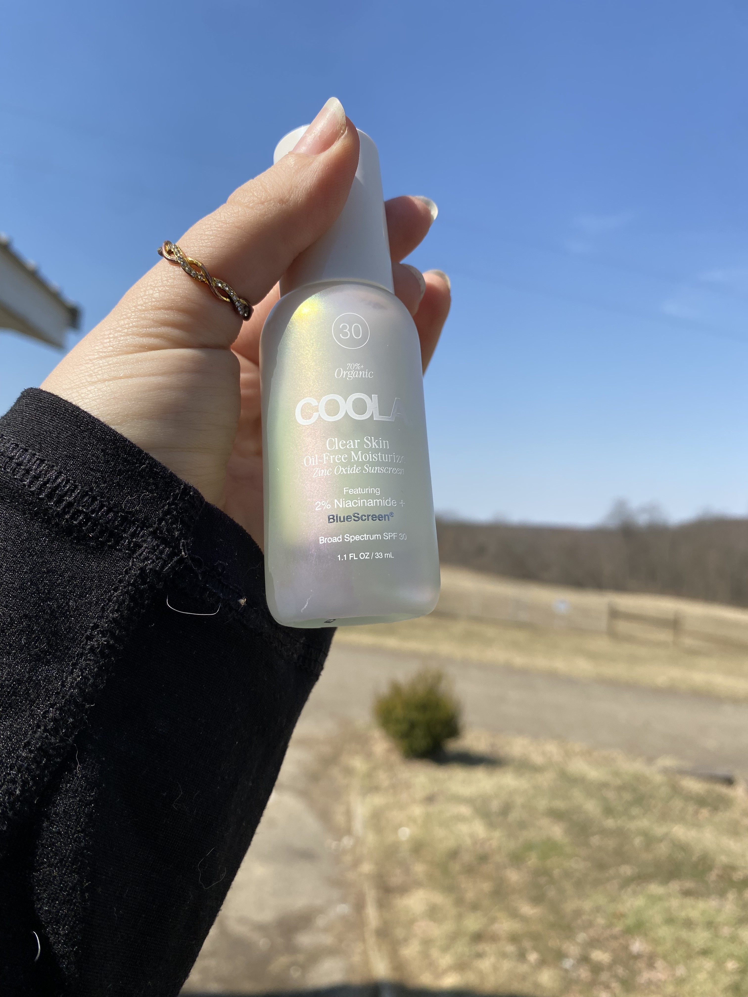 Just look at that bottle! It's gorgeous🎀