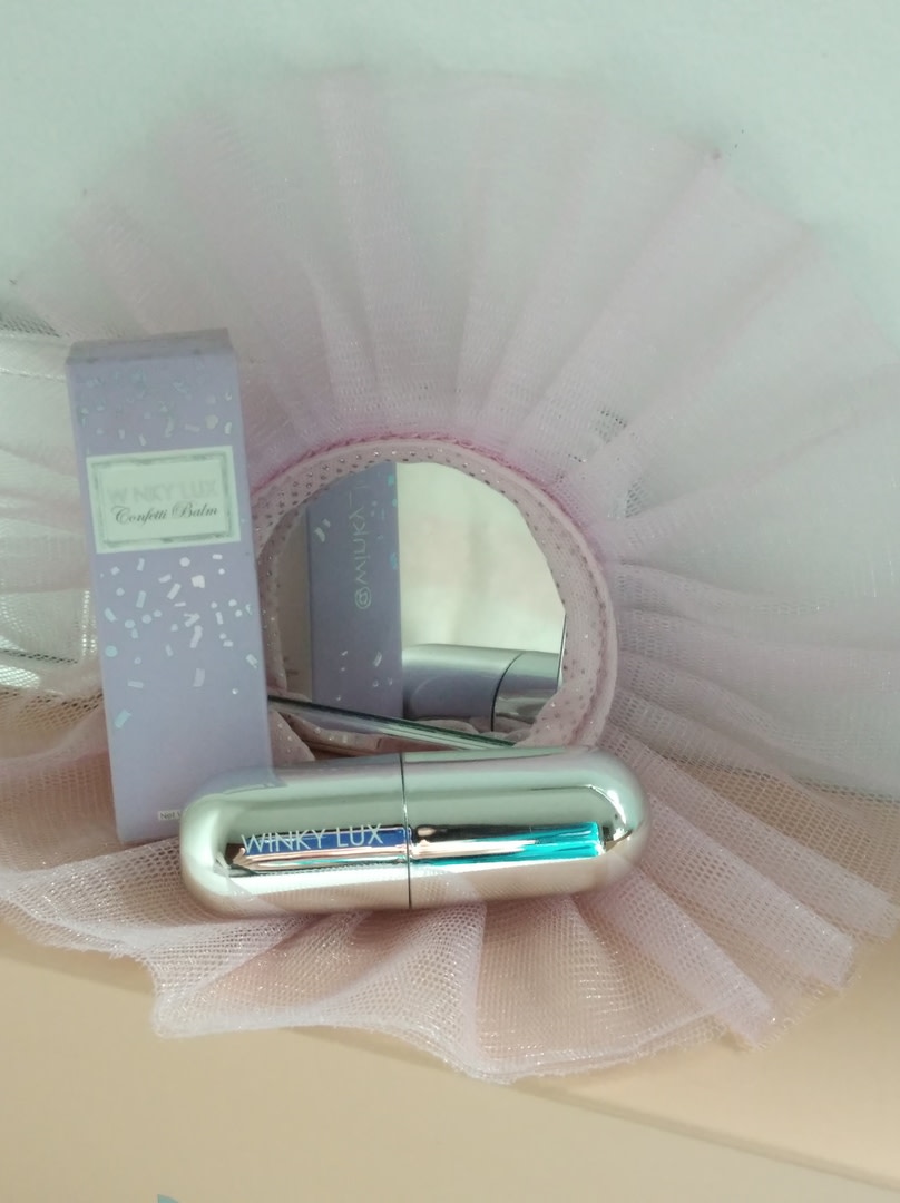 Customer carousel item 1.