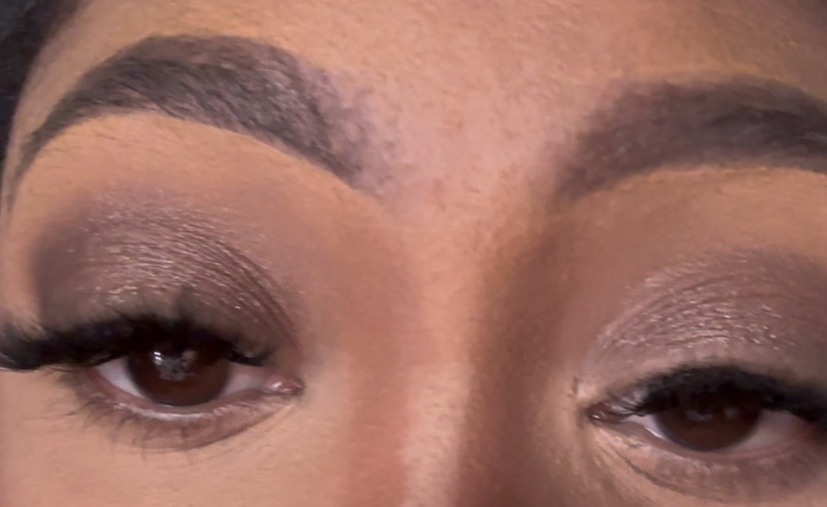 Customer carousel item 12.