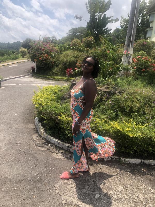 Customer carousel item 3.