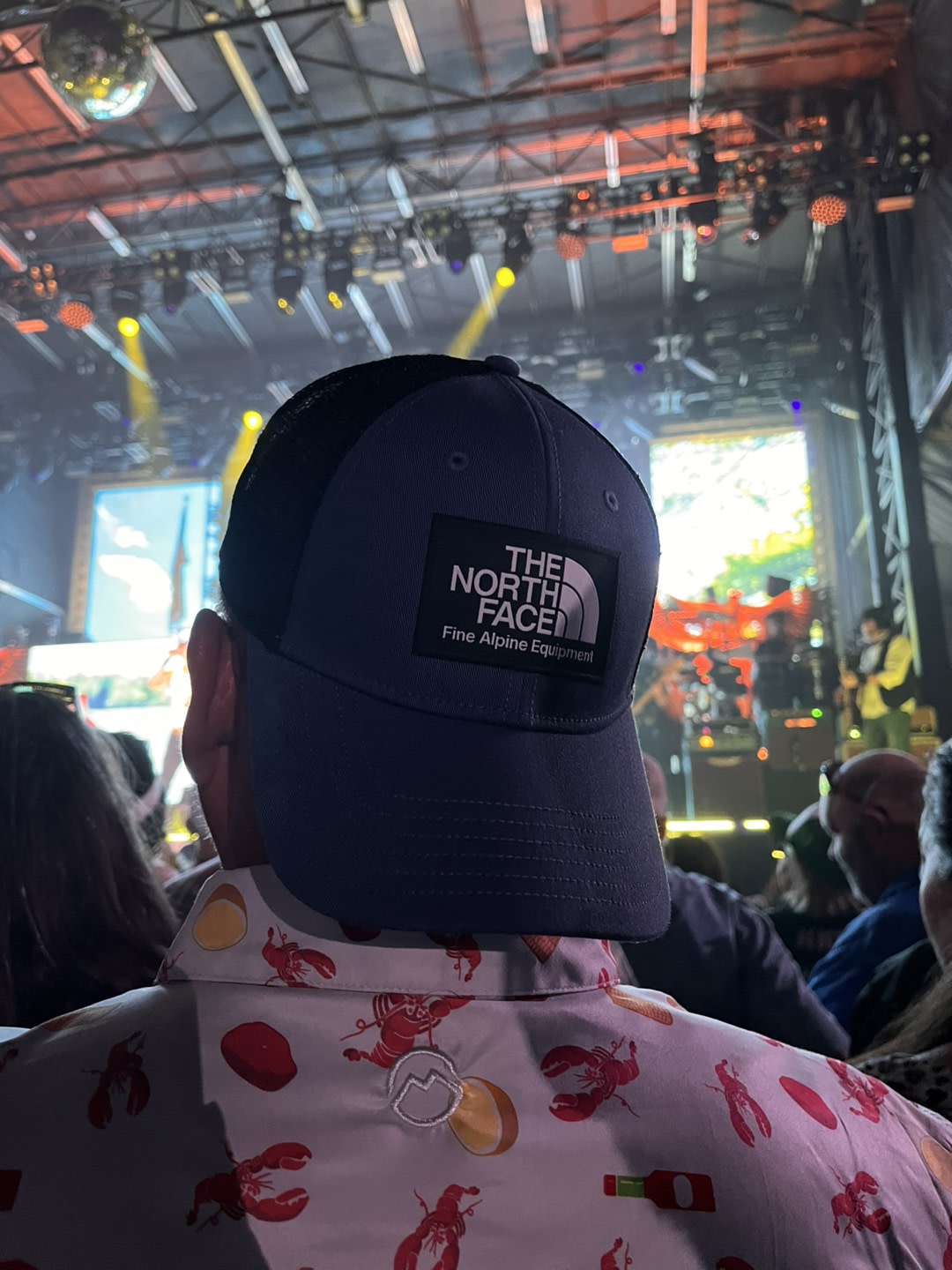 day to night, this hat rocks