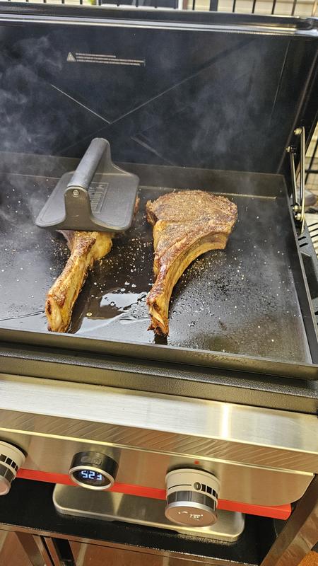 Sear those Tomahawks!