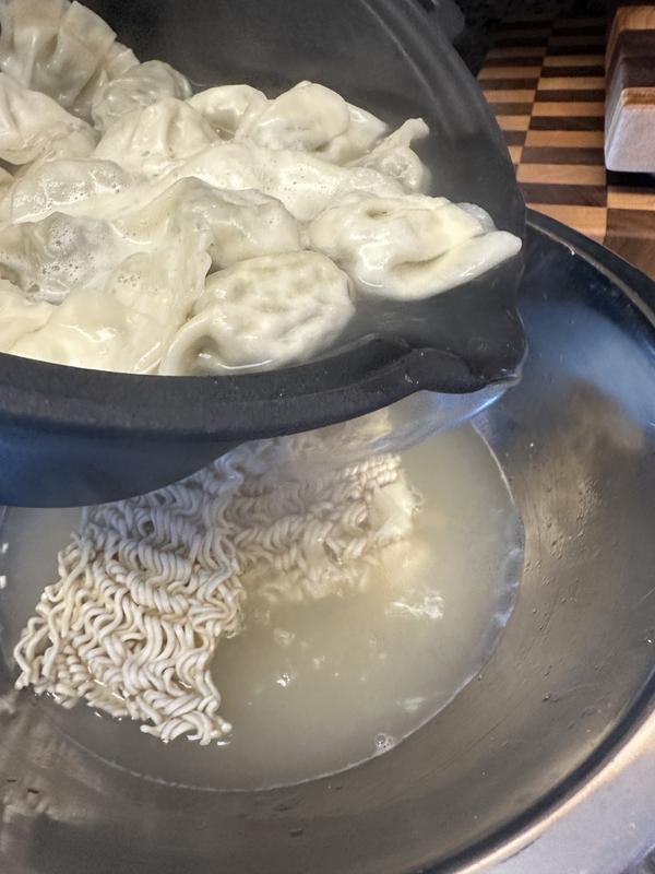 Pouring liquid out was a bit challenging, but overall worked