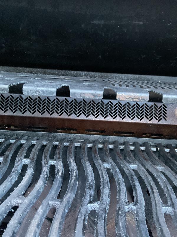 Broken and not working parts.