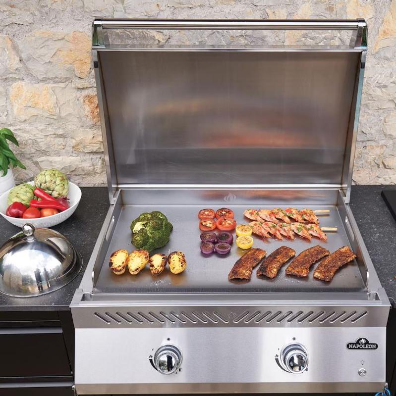 Excellent addition to the Napoleon 700 Series lineup