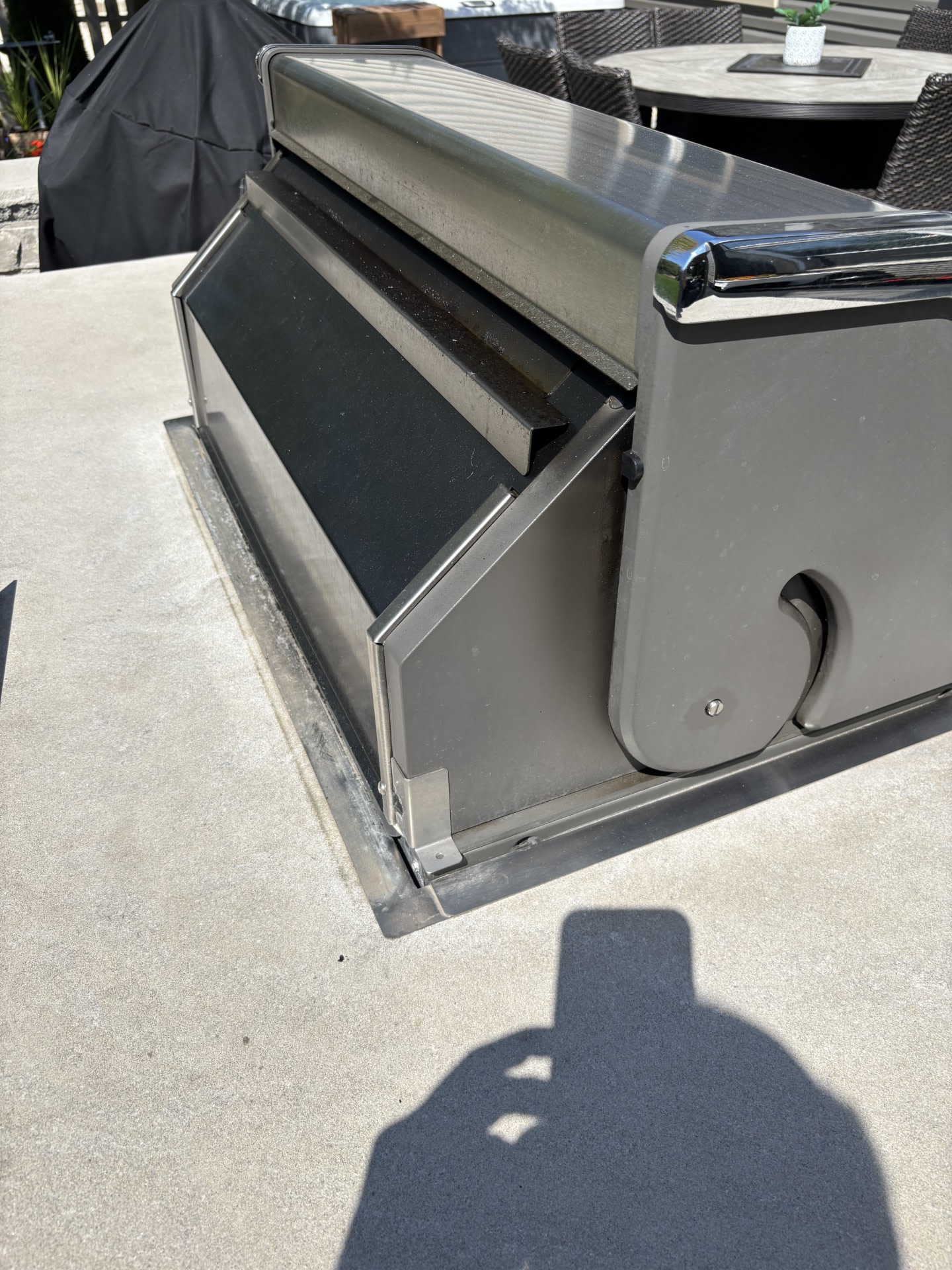 One inch opening in each back corner.