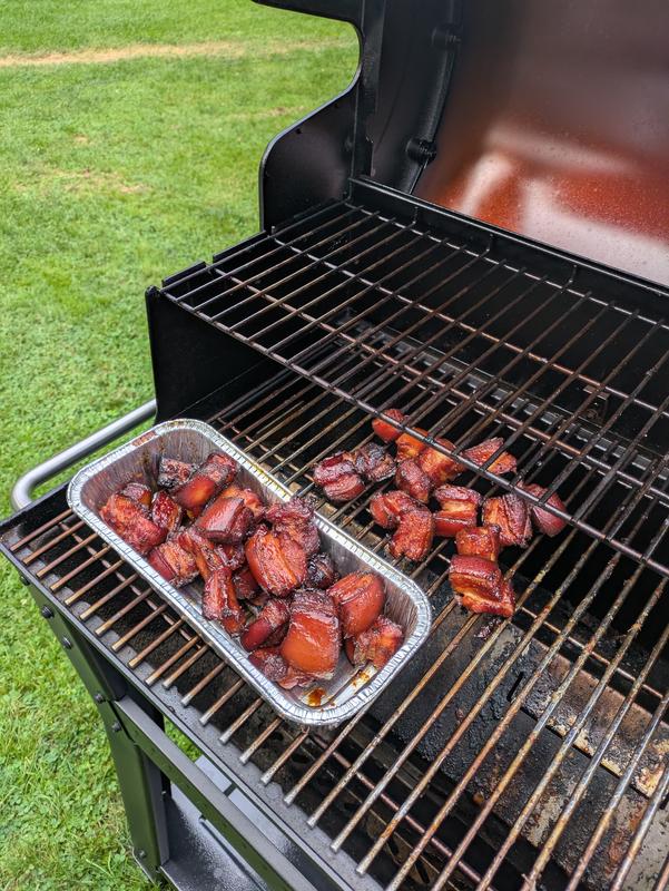 Great grill.. awesome smoker. Pork belly burnt ends!! 😊
