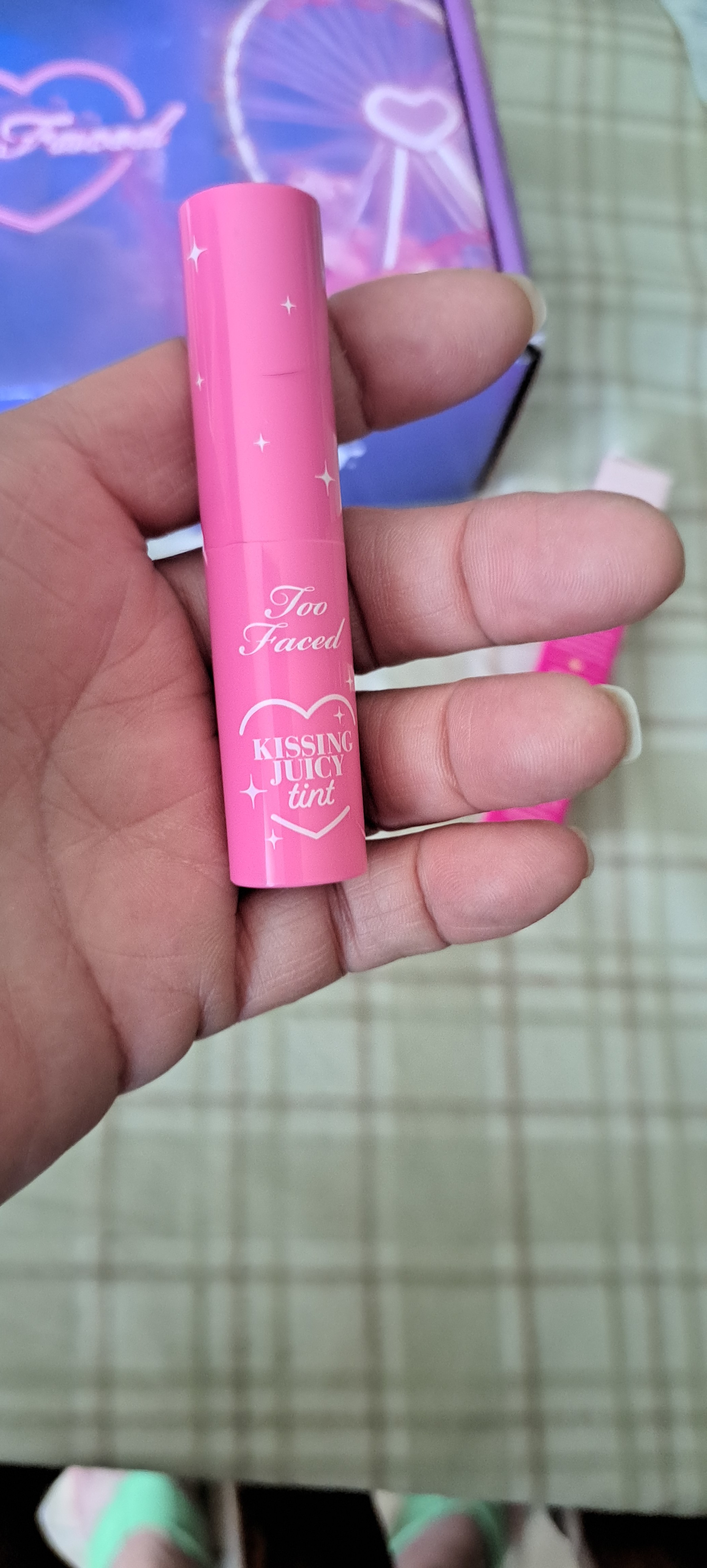 Tube of gloss