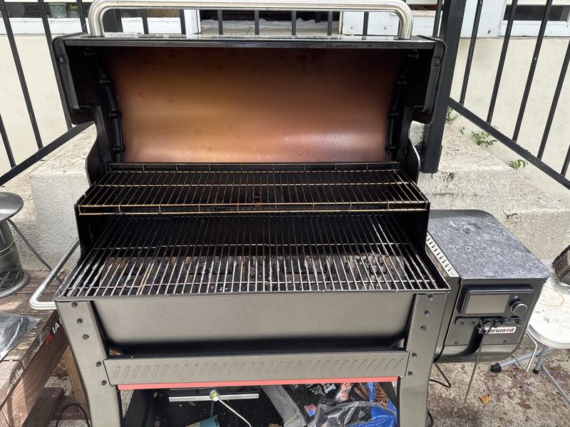 No, I don't clean the thing after every use. It's a tool, not a statue.