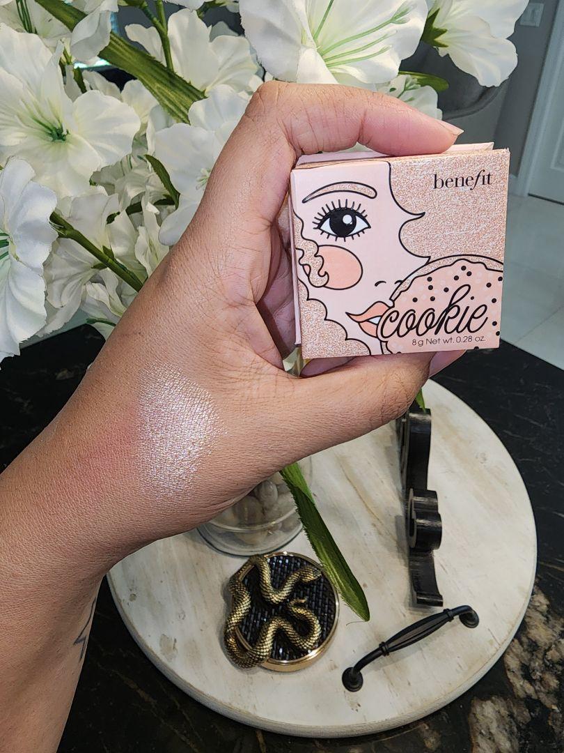 Customer carousel item 10.