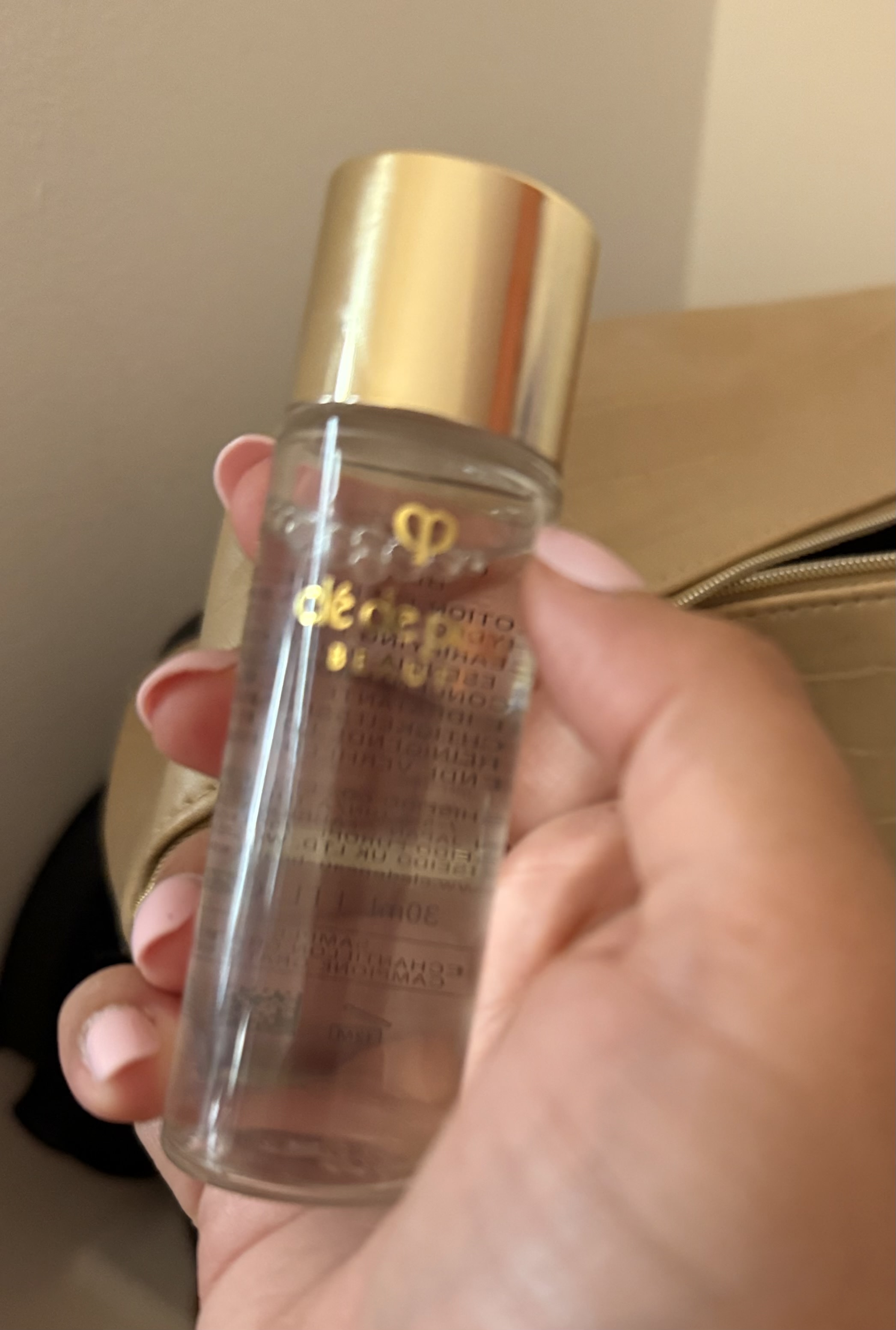 Customer carousel item 11.